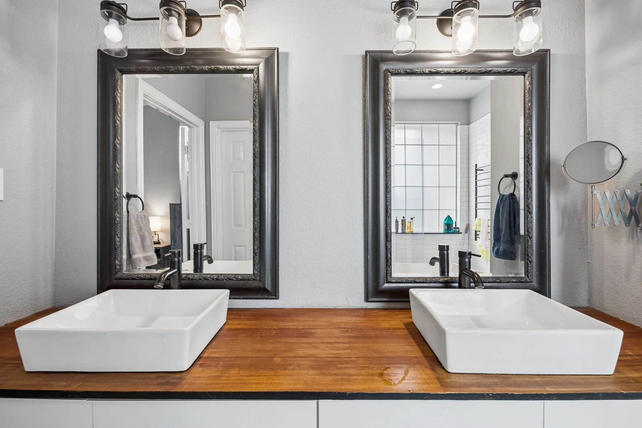 Primary Ensuite Bath