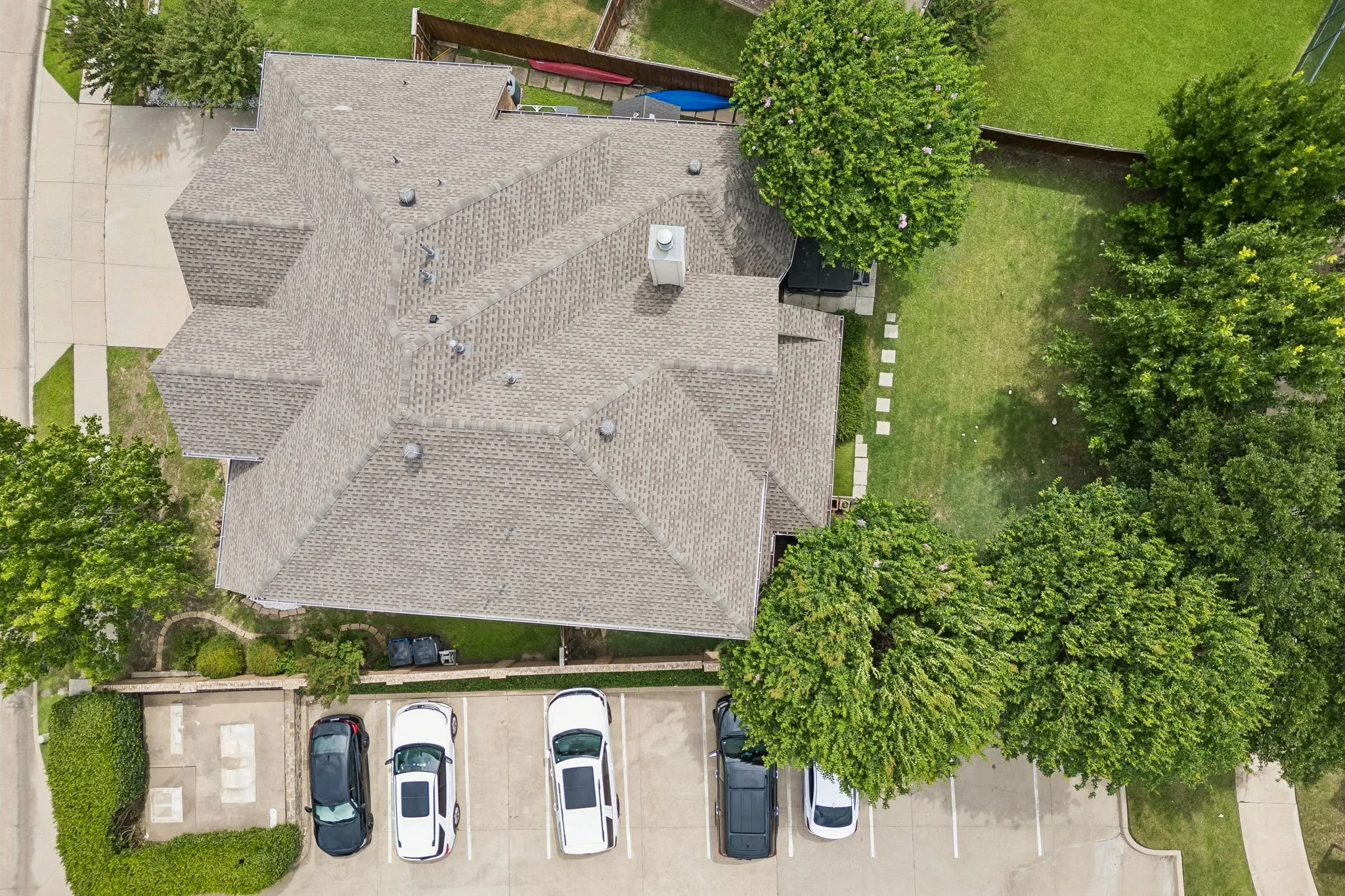 Single Family Residence For Sale in Dallas County , 6211 Crestridge Lane, Sachse, Texas 75048, 4 Bedroom, 4 Bathroom, 3 Garage spaces, 3,325 Sqft, built in 2005, mls#21295500, Real Estate Agent in Sachse, Homes For Sale in Dallas county, Homes For Sale in Sachse, Realtor in Sachse Texas, Real Estate Brokerage Independent Realty Texas, Luminita Cordes Realtor