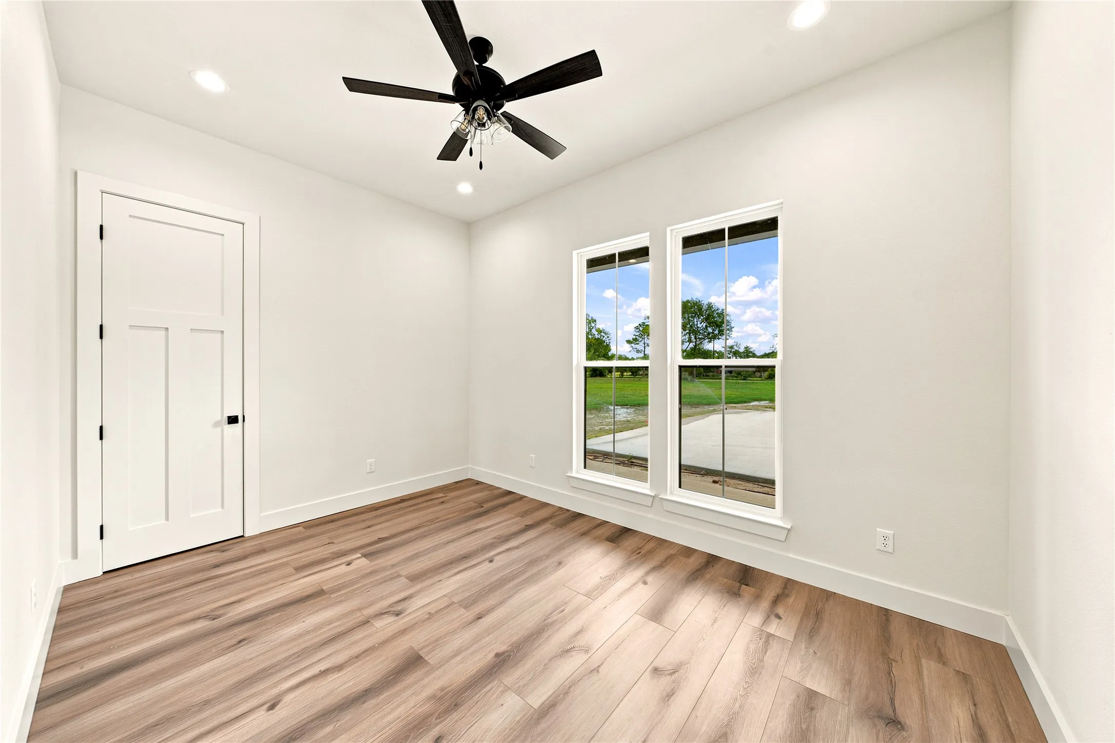 Single Family Residence For Sale in Van Zandt County , 711 VZ County Road 2810, Mabank, Texas 75147, 4 Bedroom, 3 Bathroom, 2 Garage spaces, 2,250 Sqft, built in 2026, mls#21335948, Real Estate Agent in Mabank, Homes For Sale in Van Zandt county, Homes For Sale in Mabank, Realtor in Mabank Texas, Real Estate Brokerage Independent Realty Texas, Luminita Cordes Realtor