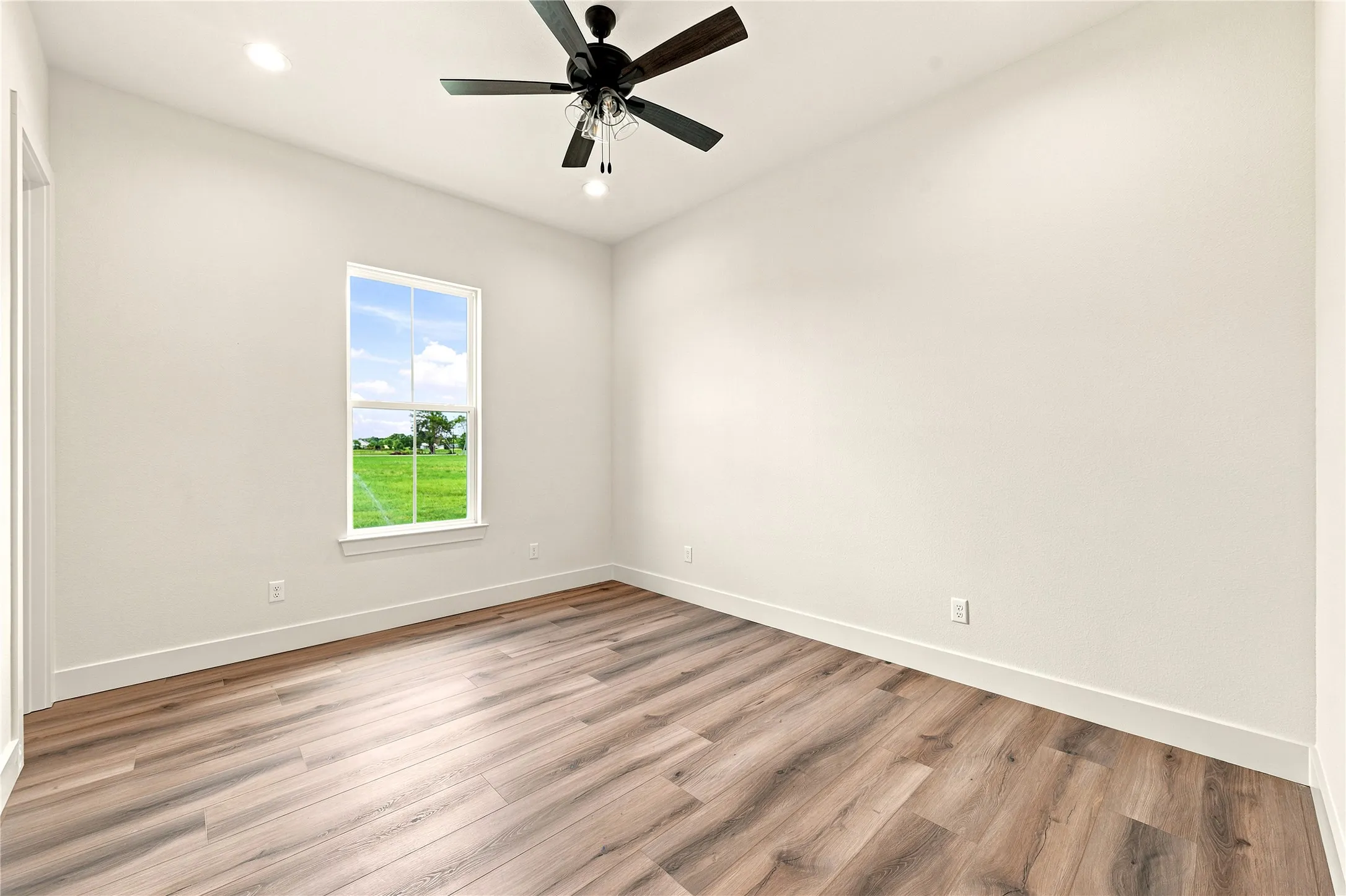 Single Family Residence For Sale in Van Zandt County , 711 VZ County Road 2810, Mabank, Texas 75147, 4 Bedroom, 3 Bathroom, 2 Garage spaces, 2,250 Sqft, built in 2026, mls#21335948, Real Estate Agent in Mabank, Homes For Sale in Van Zandt county, Homes For Sale in Mabank, Realtor in Mabank Texas, Real Estate Brokerage Independent Realty Texas, Luminita Cordes Realtor