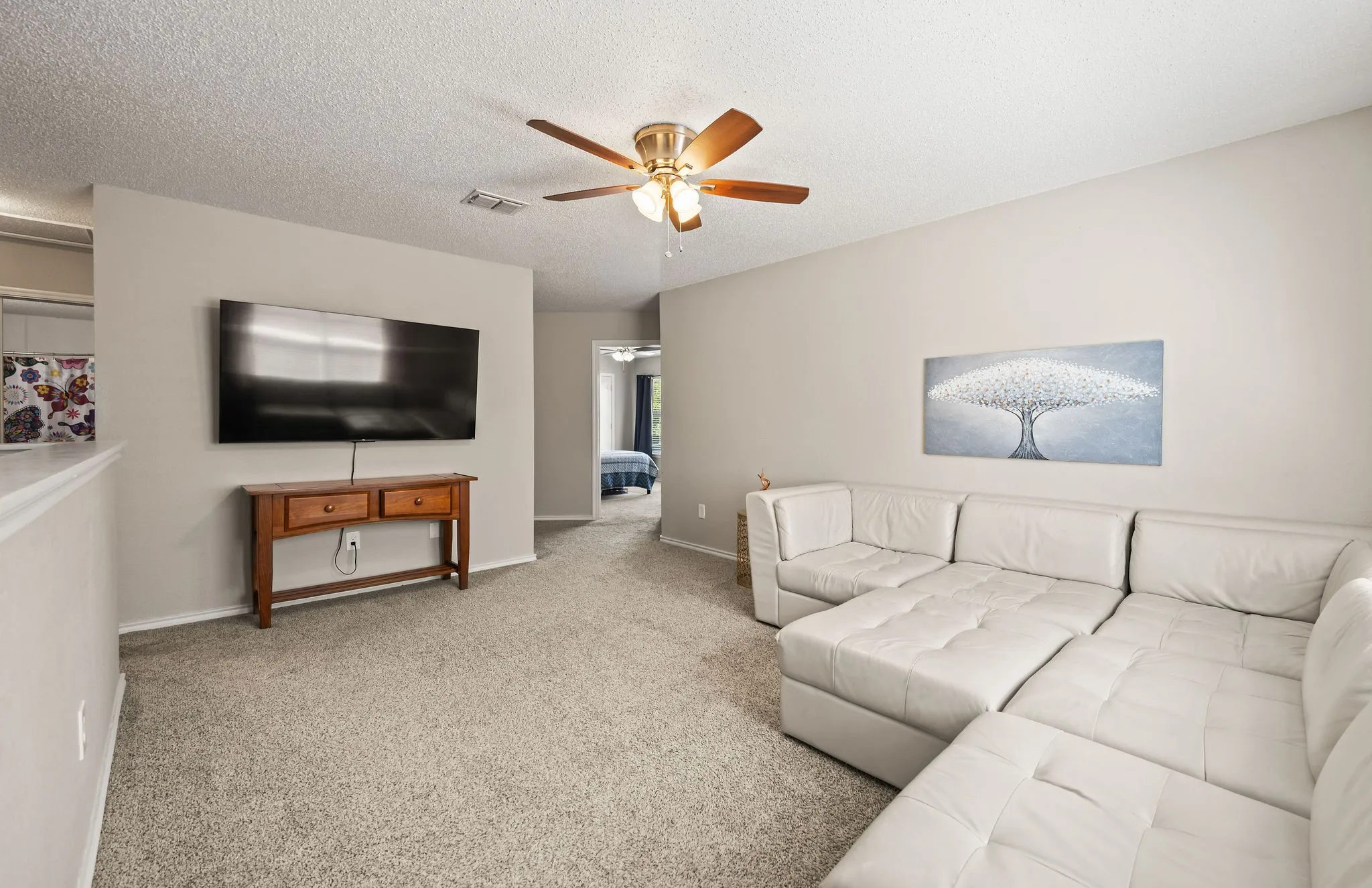 Single Family Residence For Sale in Tarrant County , 4144 Tupelo Trail, Fort Worth, Texas 76244, 4 Bedroom, 3 Bathroom, 2 Garage spaces, 2,842 Sqft, built in 1999, mls#21326814, Real Estate Agent in Fort Worth, Homes For Sale in Tarrant county, Homes For Sale in Fort Worth, Realtor in Fort Worth Texas, Real Estate Brokerage Independent Realty Texas, Luminita Cordes Realtor
