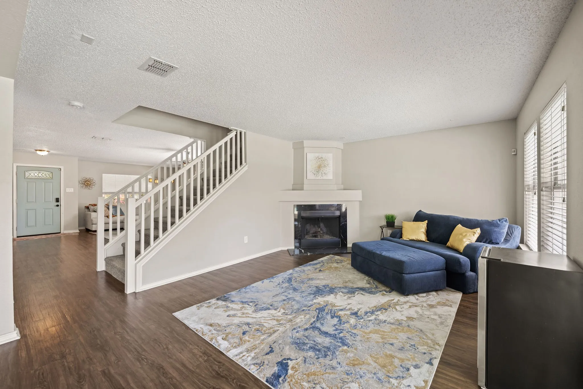 Single Family Residence For Sale in Tarrant County , 4144 Tupelo Trail, Fort Worth, Texas 76244, 4 Bedroom, 3 Bathroom, 2 Garage spaces, 2,842 Sqft, built in 1999, mls#21326814, Real Estate Agent in Fort Worth, Homes For Sale in Tarrant county, Homes For Sale in Fort Worth, Realtor in Fort Worth Texas, Real Estate Brokerage Independent Realty Texas, Luminita Cordes Realtor