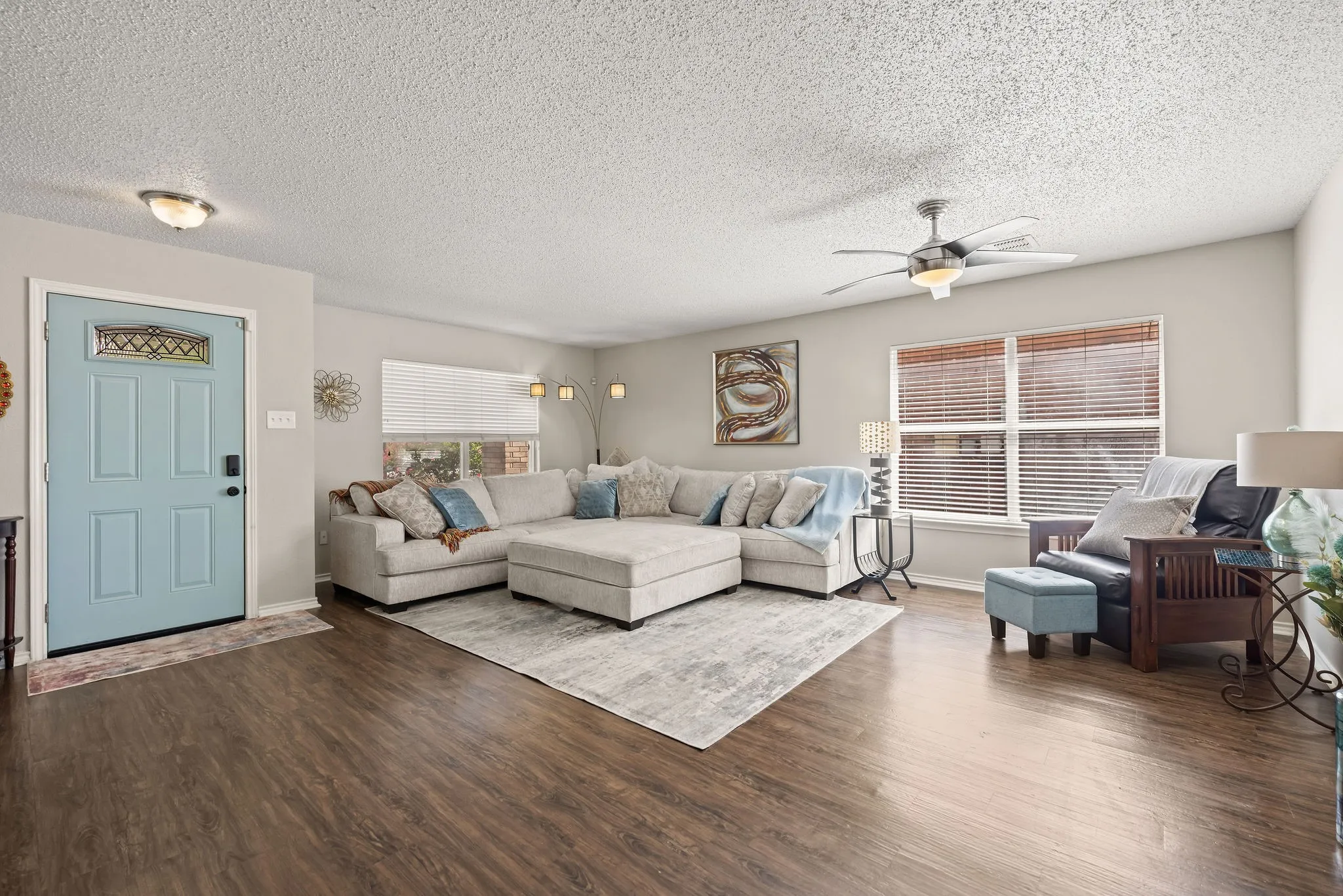 Single Family Residence For Sale in Tarrant County , 4144 Tupelo Trail, Fort Worth, Texas 76244, 4 Bedroom, 3 Bathroom, 2 Garage spaces, 2,842 Sqft, built in 1999, mls#21326814, Real Estate Agent in Fort Worth, Homes For Sale in Tarrant county, Homes For Sale in Fort Worth, Realtor in Fort Worth Texas, Real Estate Brokerage Independent Realty Texas, Luminita Cordes Realtor