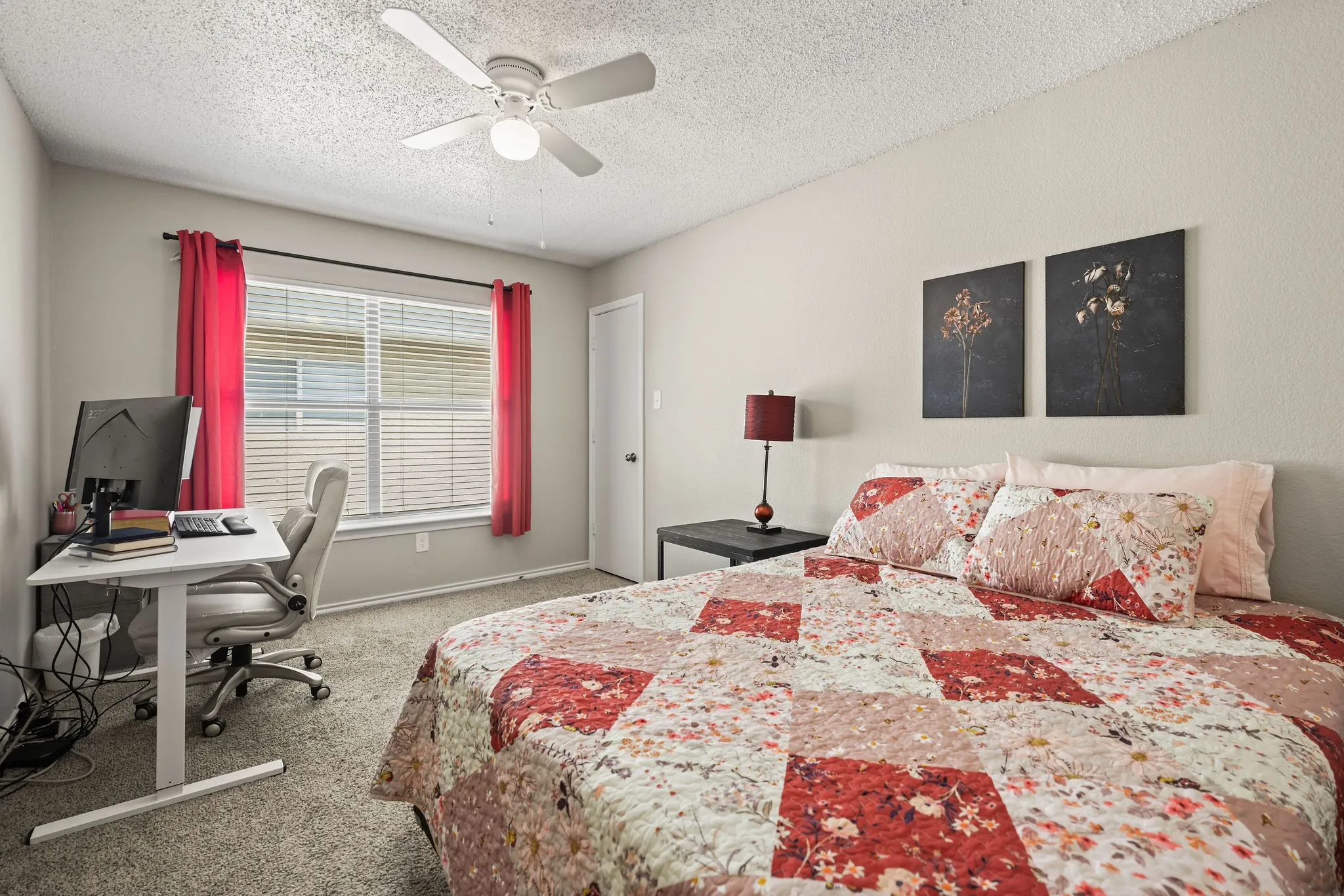 Single Family Residence For Sale in Tarrant County , 4144 Tupelo Trail, Fort Worth, Texas 76244, 4 Bedroom, 3 Bathroom, 2 Garage spaces, 2,842 Sqft, built in 1999, mls#21326814, Real Estate Agent in Fort Worth, Homes For Sale in Tarrant county, Homes For Sale in Fort Worth, Realtor in Fort Worth Texas, Real Estate Brokerage Independent Realty Texas, Luminita Cordes Realtor