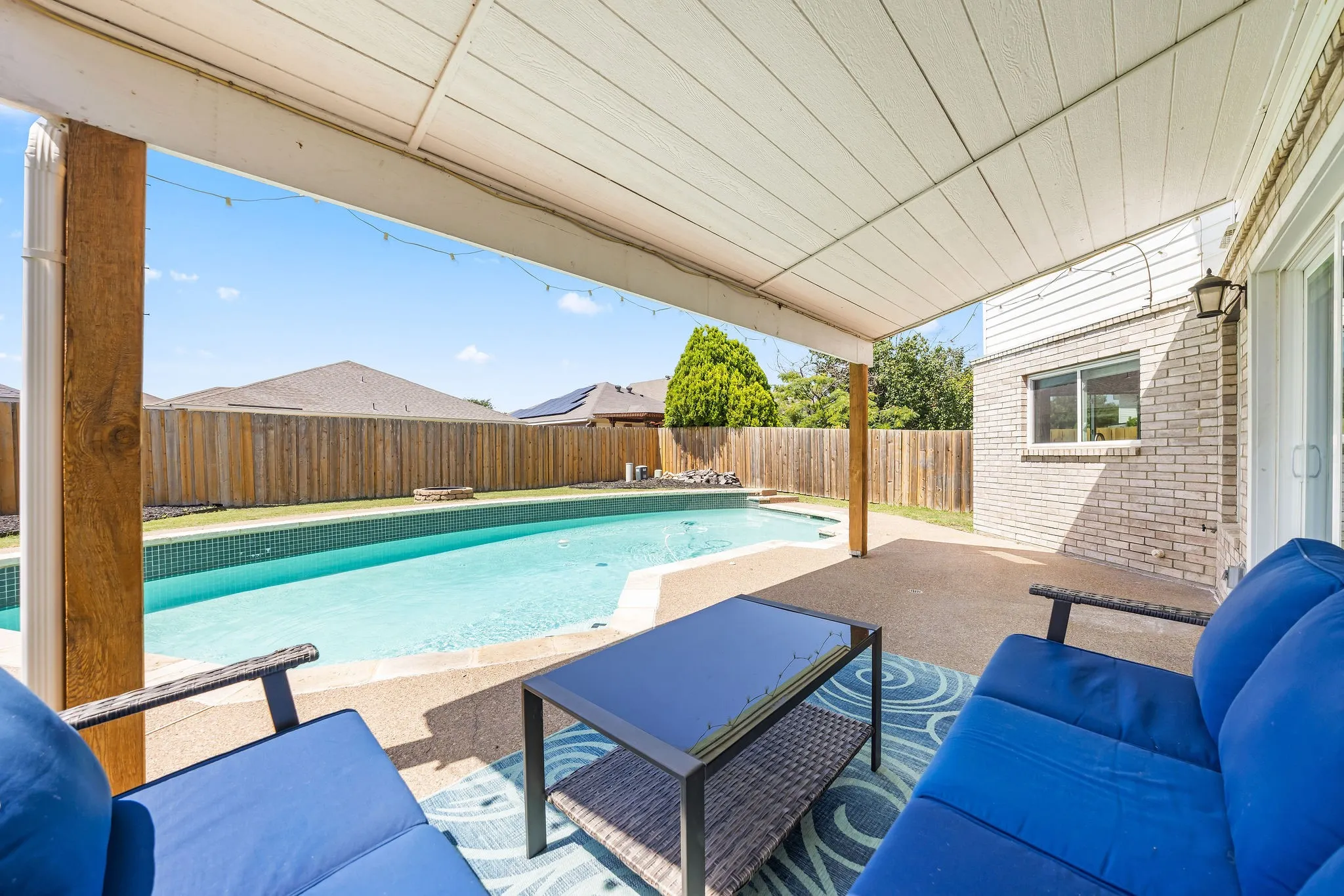 Single Family Residence For Sale in Tarrant County , 4144 Tupelo Trail, Fort Worth, Texas 76244, 4 Bedroom, 3 Bathroom, 2 Garage spaces, 2,842 Sqft, built in 1999, mls#21326814, Real Estate Agent in Fort Worth, Homes For Sale in Tarrant county, Homes For Sale in Fort Worth, Realtor in Fort Worth Texas, Real Estate Brokerage Independent Realty Texas, Luminita Cordes Realtor