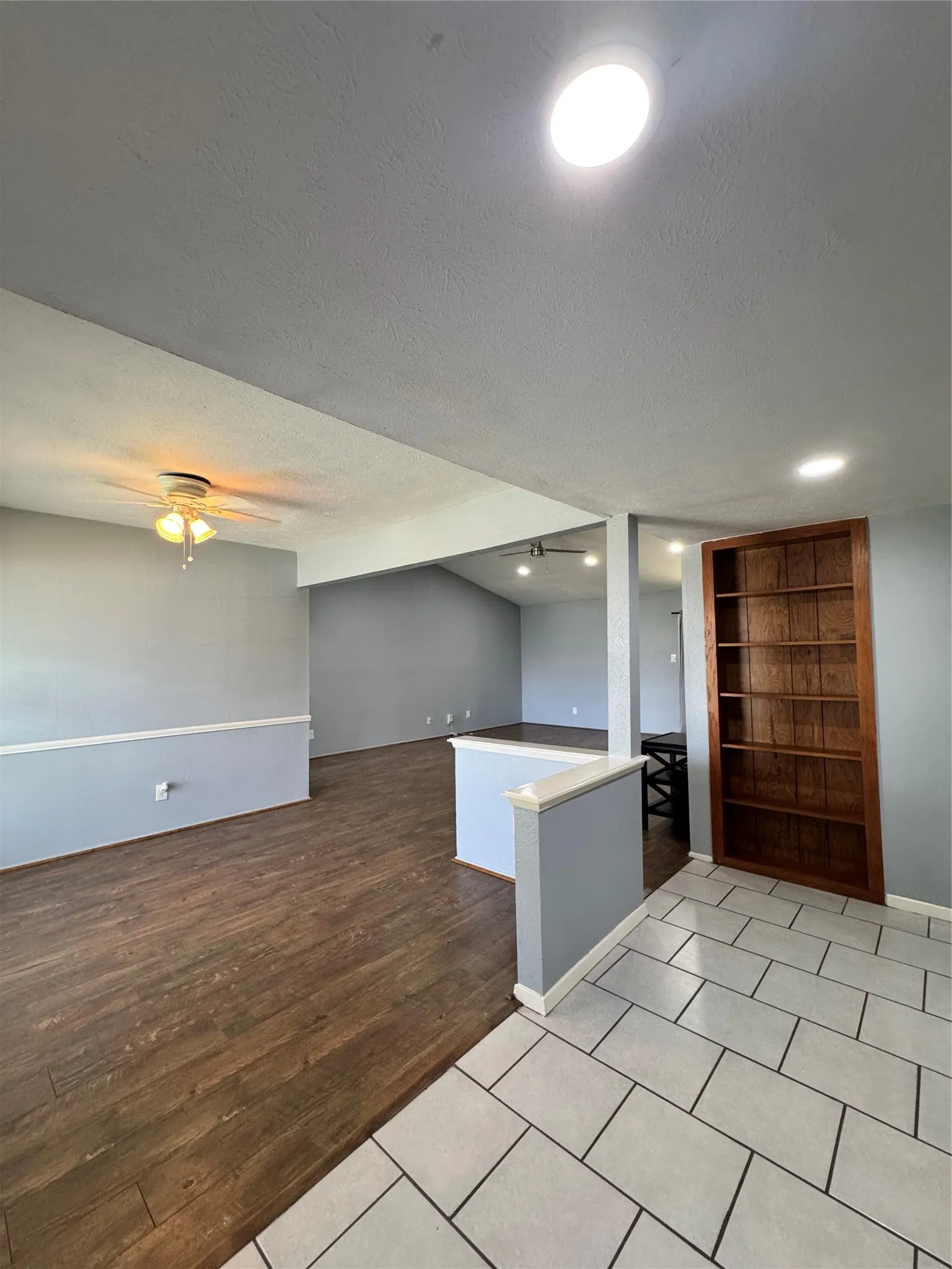 Single Family Residence For Sale in Dallas County , 2730 Centennial Drive, Garland, Texas 75042, 3 Bedroom, 2 Bathroom, 2 Garage spaces, 1,674 Sqft, built in 1982, mls#21339510, Real Estate Agent in Garland, Homes For Sale in Dallas county, Homes For Sale in Garland, Realtor in Garland Texas, Real Estate Brokerage Independent Realty Texas, Luminita Cordes Realtor