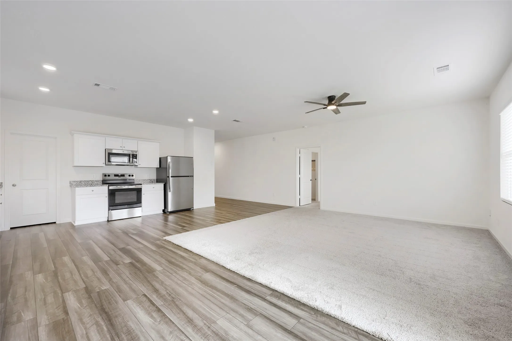 Single Family Residence For Sale in Tarrant County , 4909 Mccoy Drive, Fort Worth, Texas 76179, 3 Bedroom, 3 Bathroom, 2 Garage spaces, 1,589 Sqft, built in 2025, mls#21336574, Real Estate Agent in Fort Worth, Homes For Sale in Tarrant county, Homes For Sale in Fort Worth, Realtor in Fort Worth Texas, Real Estate Brokerage Independent Realty Texas, Luminita Cordes Realtor
