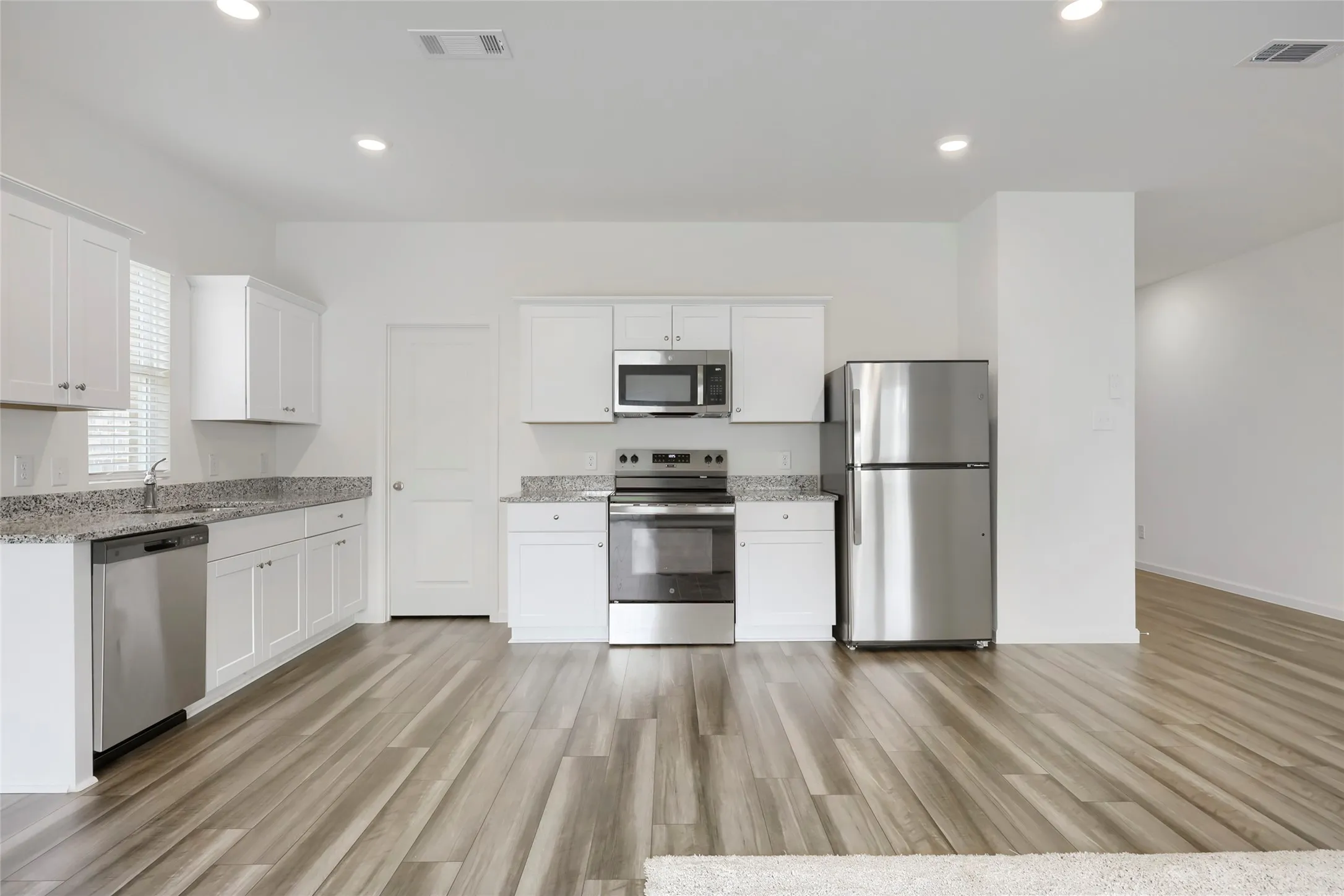 Single Family Residence For Sale in Tarrant County , 4909 Mccoy Drive, Fort Worth, Texas 76179, 3 Bedroom, 3 Bathroom, 2 Garage spaces, 1,589 Sqft, built in 2025, mls#21336574, Real Estate Agent in Fort Worth, Homes For Sale in Tarrant county, Homes For Sale in Fort Worth, Realtor in Fort Worth Texas, Real Estate Brokerage Independent Realty Texas, Luminita Cordes Realtor