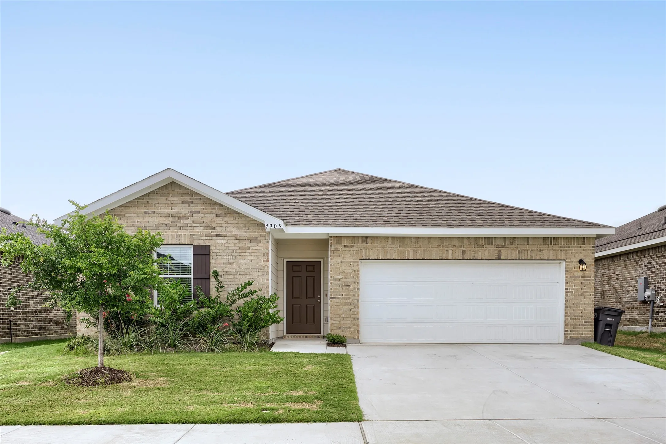 Single Family Residence For Sale in Tarrant County , 4909 Mccoy Drive, Fort Worth, Texas 76179, 3 Bedroom, 3 Bathroom, 2 Garage spaces, 1,589 Sqft, built in 2025, mls#21336574, Real Estate Agent in Fort Worth, Homes For Sale in Tarrant county, Homes For Sale in Fort Worth, Realtor in Fort Worth Texas, Real Estate Brokerage Independent Realty Texas, Luminita Cordes Realtor