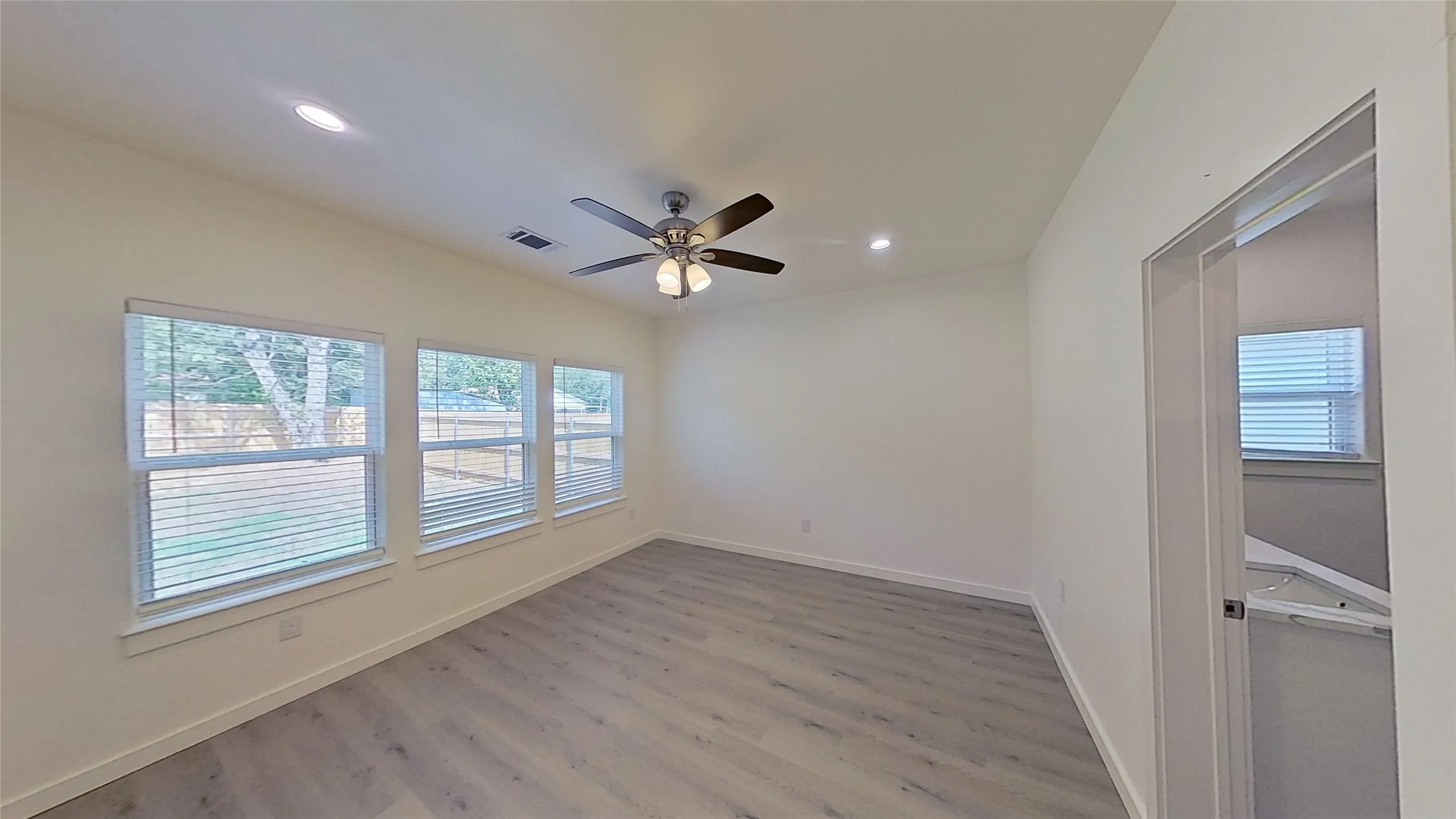 Single Family Residence For Rent in Grayson County , 1009 Dubois Street, Denison, Texas 75020, 4 Bedroom, 3 Bathroom, 1 Garage spaces, 1,681 Sqft, built in 2023, mls#21339710, Real Estate Agent in Denison, Homes For Rent in Grayson county, Homes For Rent in Denison, Realtor in Denison Texas, Real Estate Brokerage Independent Realty Texas, Luminita Cordes Realtor