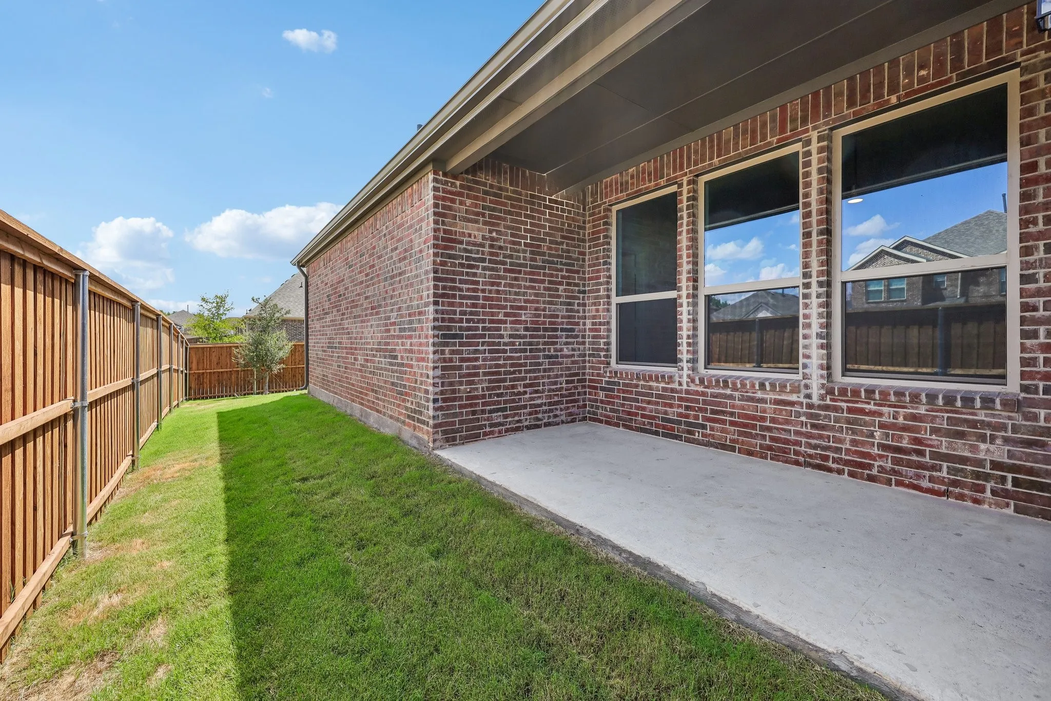 Single Family Residence For Sale in Tarrant County , 1001 Western Hills Drive, Crowley, Texas 76036, 3 Bedroom, 2 Bathroom, 2 Garage spaces, 1,653 Sqft, built in 2026, mls#21334439, Real Estate Agent in Crowley, Homes For Sale in Tarrant county, Homes For Sale in Crowley, Realtor in Crowley Texas, Real Estate Brokerage Independent Realty Texas, Luminita Cordes Realtor