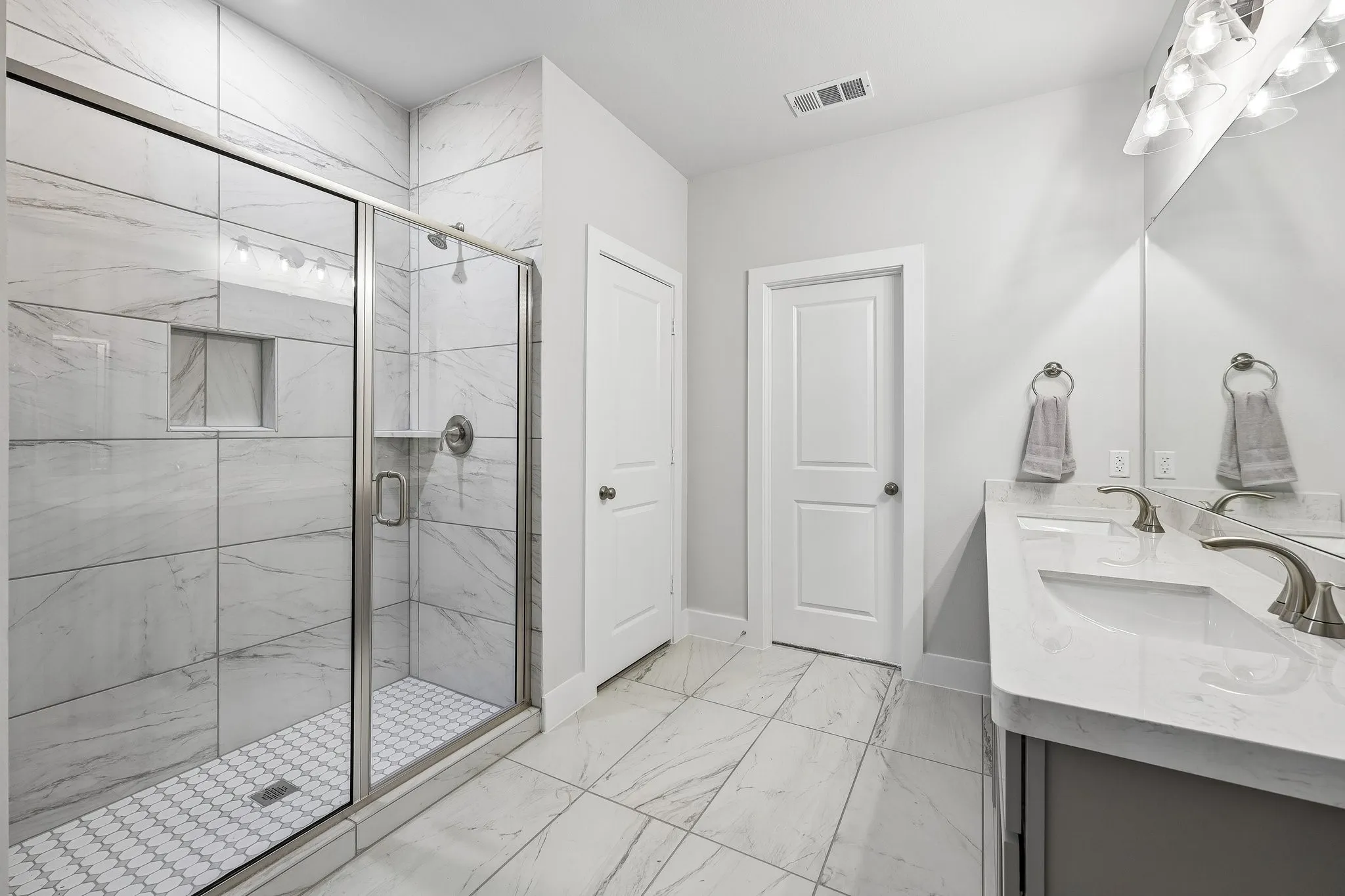 Single Family Residence For Sale in Tarrant County , 1001 Western Hills Drive, Crowley, Texas 76036, 3 Bedroom, 2 Bathroom, 2 Garage spaces, 1,653 Sqft, built in 2026, mls#21334439, Real Estate Agent in Crowley, Homes For Sale in Tarrant county, Homes For Sale in Crowley, Realtor in Crowley Texas, Real Estate Brokerage Independent Realty Texas, Luminita Cordes Realtor