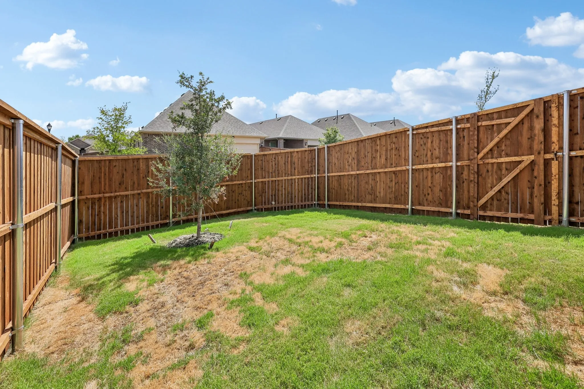Single Family Residence For Sale in Tarrant County , 1001 Western Hills Drive, Crowley, Texas 76036, 3 Bedroom, 2 Bathroom, 2 Garage spaces, 1,653 Sqft, built in 2026, mls#21334439, Real Estate Agent in Crowley, Homes For Sale in Tarrant county, Homes For Sale in Crowley, Realtor in Crowley Texas, Real Estate Brokerage Independent Realty Texas, Luminita Cordes Realtor