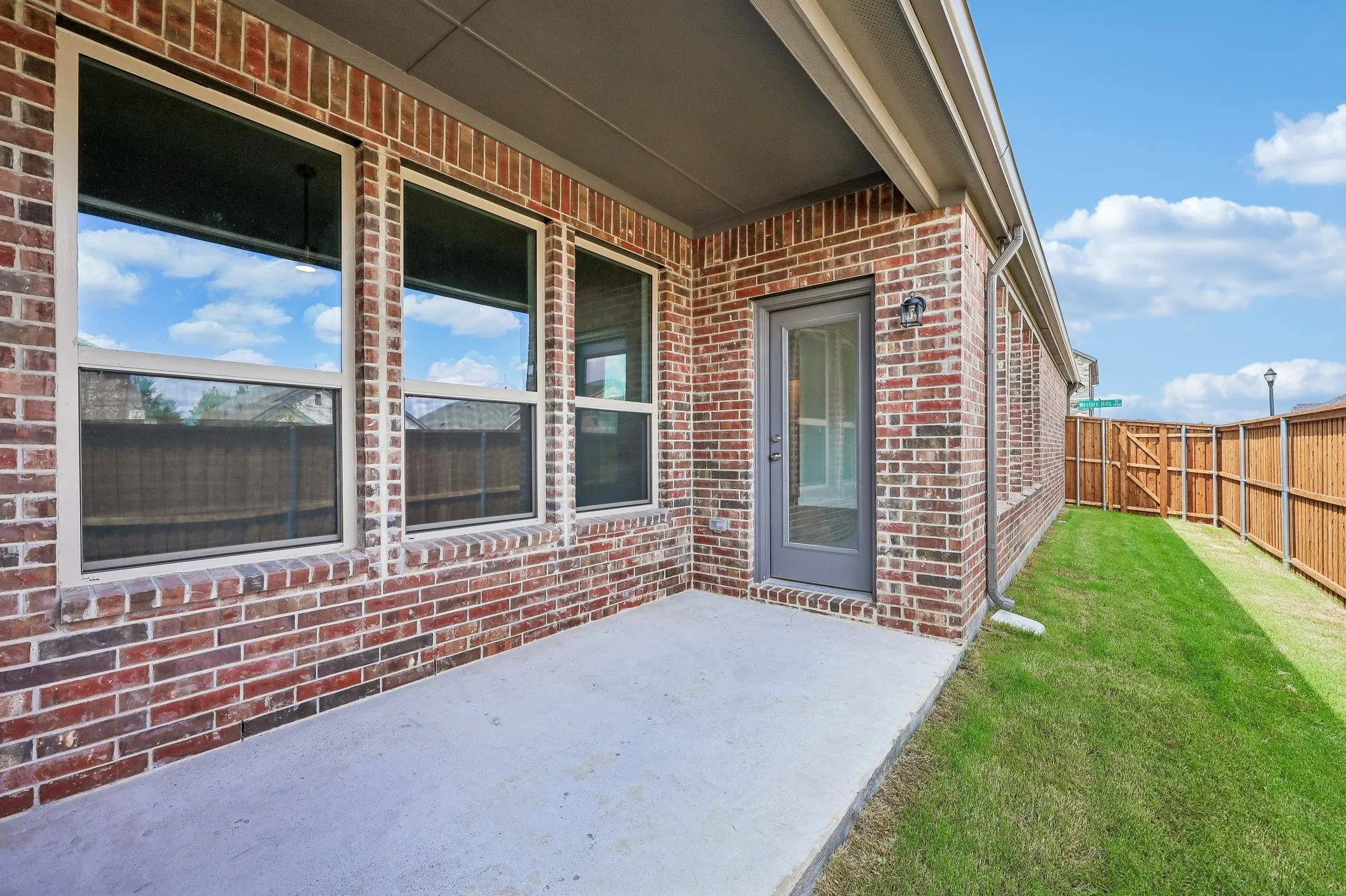 Single Family Residence For Sale in Tarrant County , 1001 Western Hills Drive, Crowley, Texas 76036, 3 Bedroom, 2 Bathroom, 2 Garage spaces, 1,653 Sqft, built in 2026, mls#21334439, Real Estate Agent in Crowley, Homes For Sale in Tarrant county, Homes For Sale in Crowley, Realtor in Crowley Texas, Real Estate Brokerage Independent Realty Texas, Luminita Cordes Realtor