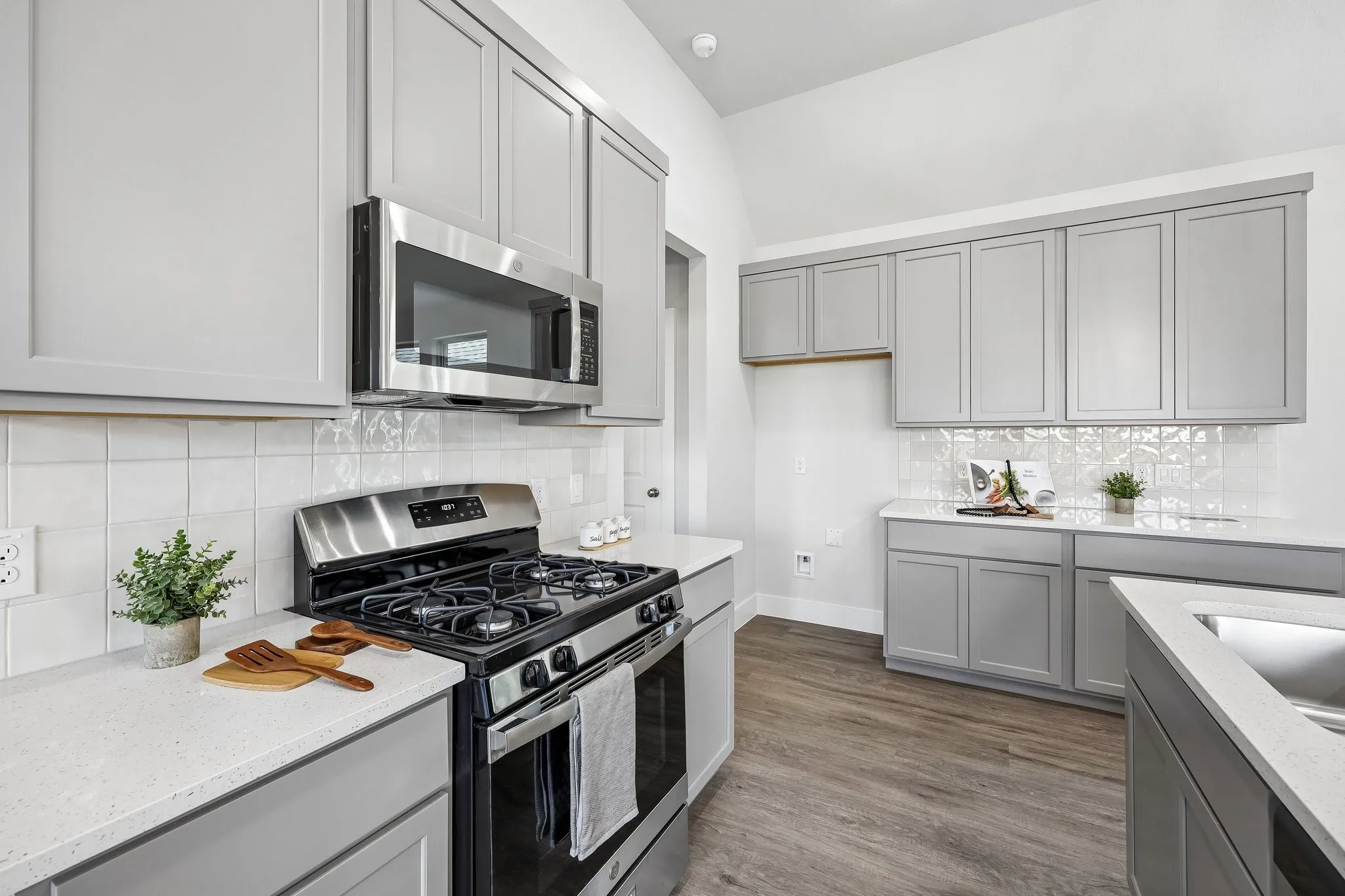 Single Family Residence For Sale in Tarrant County , 1001 Western Hills Drive, Crowley, Texas 76036, 3 Bedroom, 2 Bathroom, 2 Garage spaces, 1,653 Sqft, built in 2026, mls#21334439, Real Estate Agent in Crowley, Homes For Sale in Tarrant county, Homes For Sale in Crowley, Realtor in Crowley Texas, Real Estate Brokerage Independent Realty Texas, Luminita Cordes Realtor