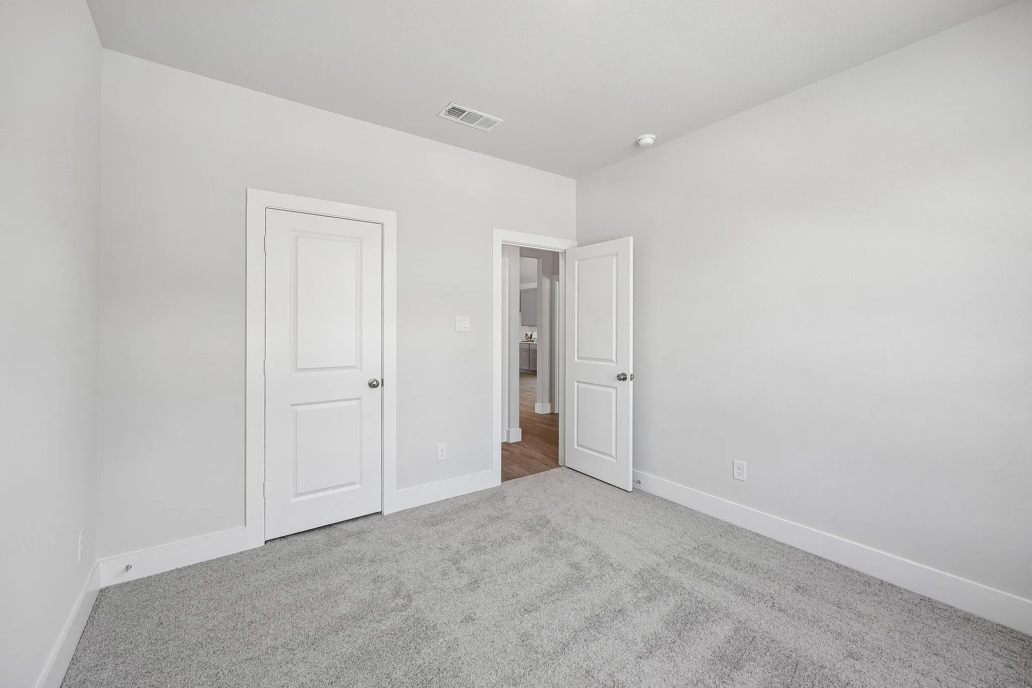 Single Family Residence For Sale in Tarrant County , 1001 Western Hills Drive, Crowley, Texas 76036, 3 Bedroom, 2 Bathroom, 2 Garage spaces, 1,653 Sqft, built in 2026, mls#21334439, Real Estate Agent in Crowley, Homes For Sale in Tarrant county, Homes For Sale in Crowley, Realtor in Crowley Texas, Real Estate Brokerage Independent Realty Texas, Luminita Cordes Realtor