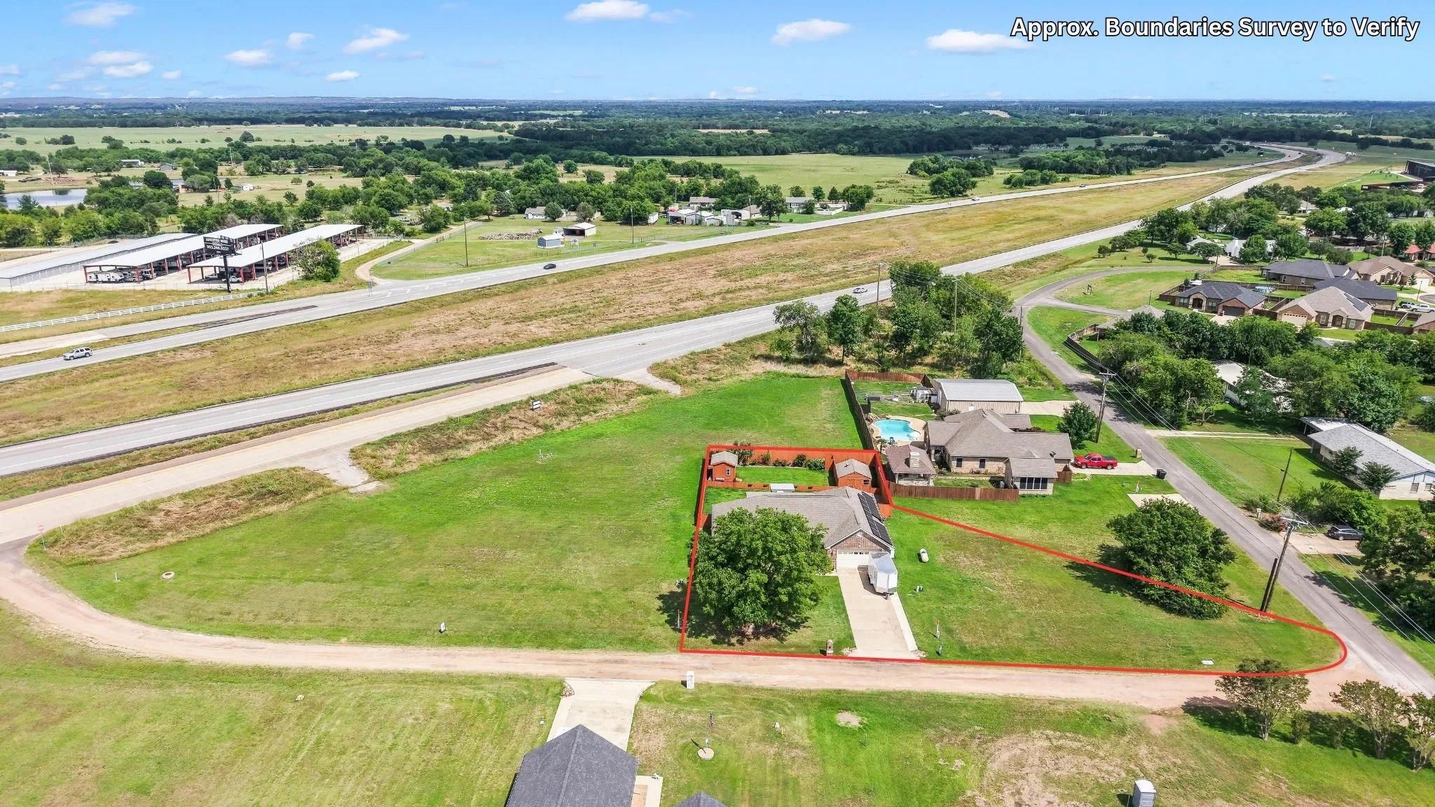Single Family Residence For Sale in Kaufman County , 104 Blake Street, Mabank, Texas 75147, 3 Bedroom, 2 Bathroom, 2 Garage spaces, 1,886 Sqft, built in 2007, mls#21337524, Real Estate Agent in Mabank, Homes For Sale in Kaufman county, Homes For Sale in Mabank, Realtor in Mabank Texas, Real Estate Brokerage Independent Realty Texas, Luminita Cordes Realtor