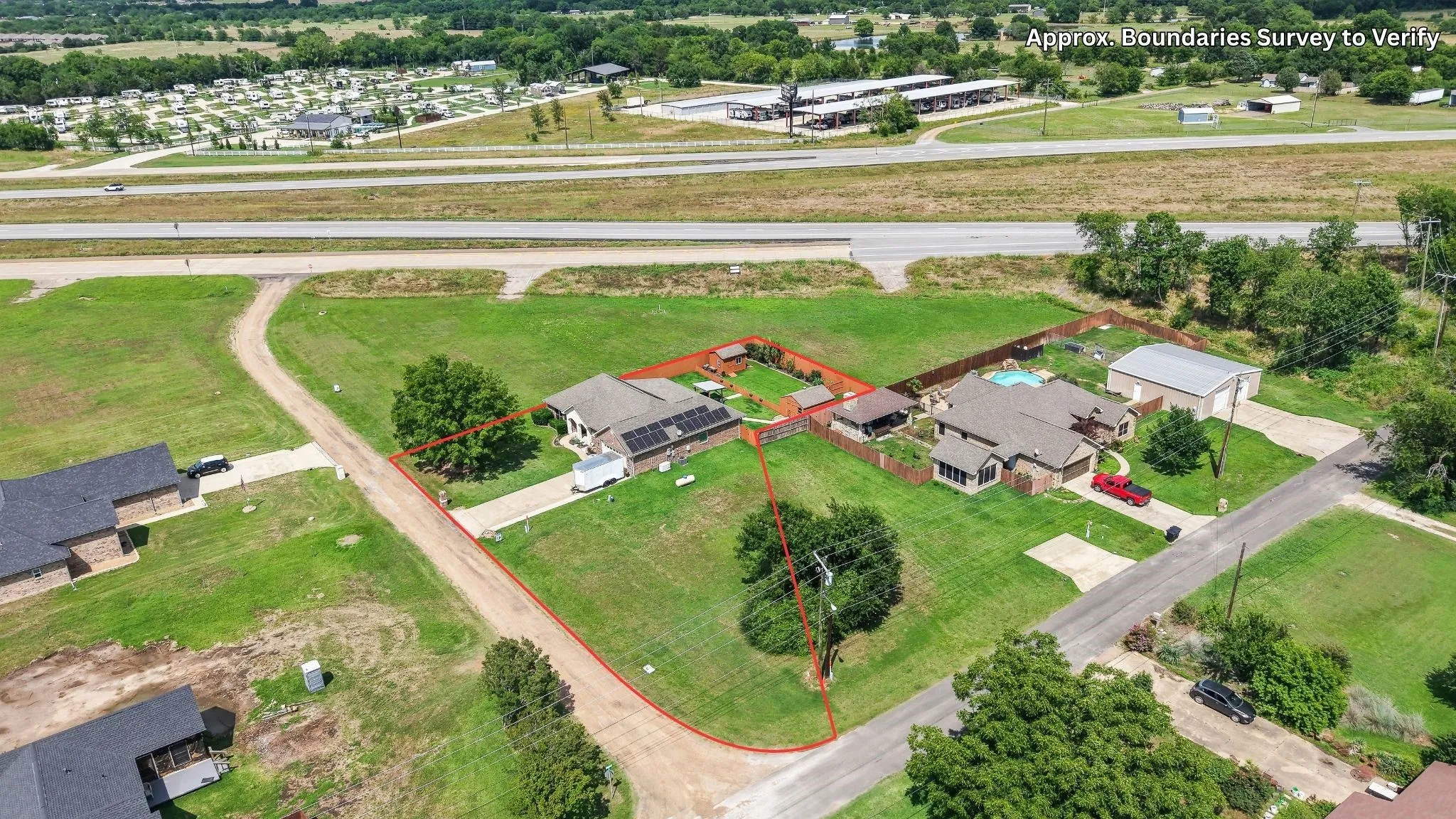Single Family Residence For Sale in Kaufman County , 104 Blake Street, Mabank, Texas 75147, 3 Bedroom, 2 Bathroom, 2 Garage spaces, 1,886 Sqft, built in 2007, mls#21337524, Real Estate Agent in Mabank, Homes For Sale in Kaufman county, Homes For Sale in Mabank, Realtor in Mabank Texas, Real Estate Brokerage Independent Realty Texas, Luminita Cordes Realtor