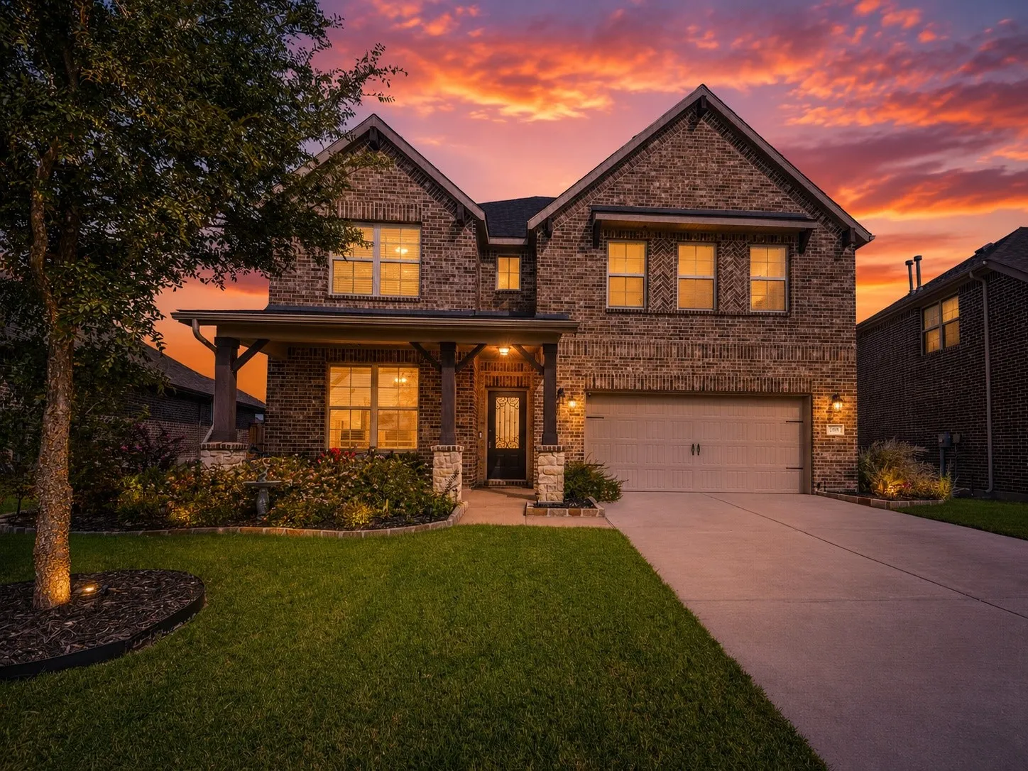 Single Family Residence For Sale in Kaufman County , 2109 Swanmore Way, Forney, Texas 75126, 4 Bedroom, 3 Bathroom, 2 Garage spaces, 3,333 Sqft, built in 2020, mls#21339689, Real Estate Agent in Forney, Homes For Sale in Kaufman county, Homes For Sale in Forney, Realtor in Forney Texas, Real Estate Brokerage Independent Realty Texas, Luminita Cordes Realtor