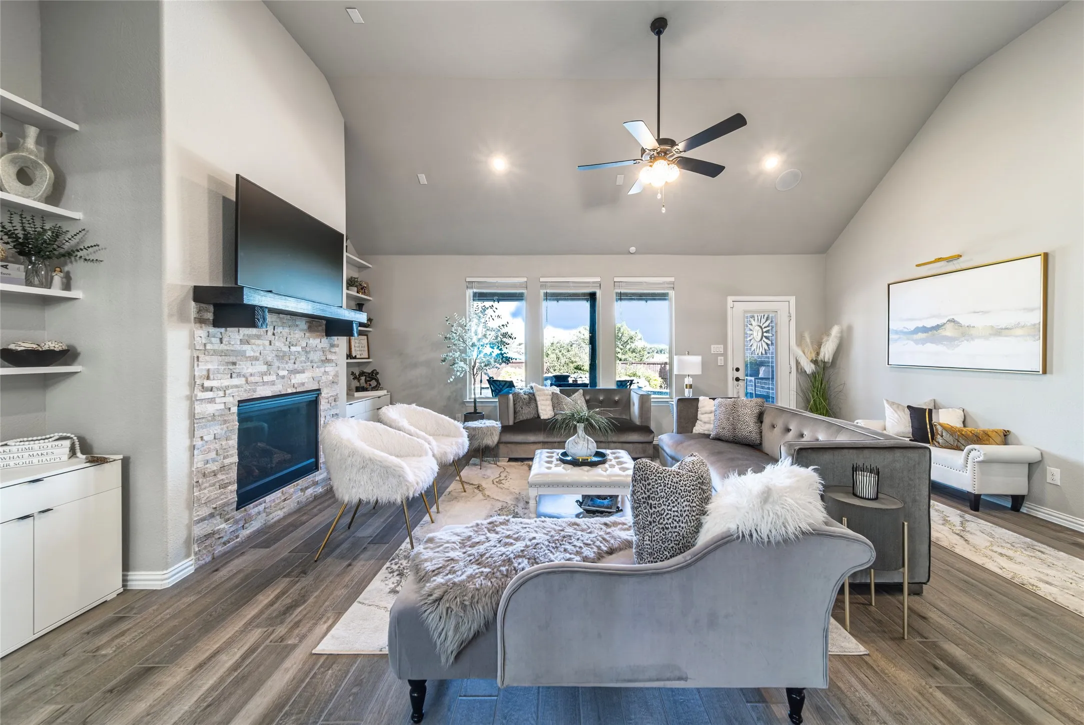 Single Family Residence For Sale in Kaufman County , 2109 Swanmore Way, Forney, Texas 75126, 4 Bedroom, 3 Bathroom, 2 Garage spaces, 3,333 Sqft, built in 2020, mls#21339689, Real Estate Agent in Forney, Homes For Sale in Kaufman county, Homes For Sale in Forney, Realtor in Forney Texas, Real Estate Brokerage Independent Realty Texas, Luminita Cordes Realtor