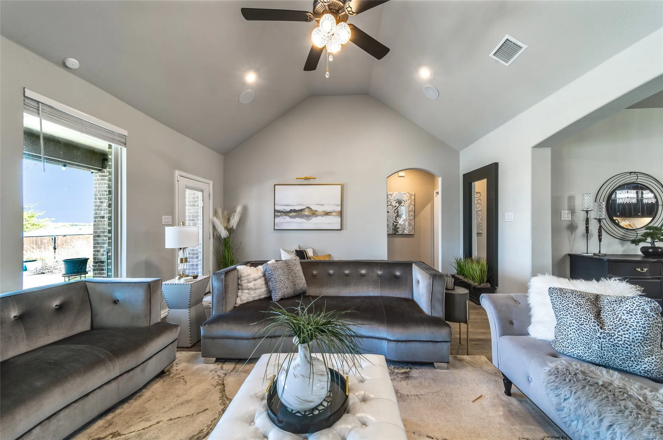 Single Family Residence For Sale in Kaufman County , 2109 Swanmore Way, Forney, Texas 75126, 4 Bedroom, 3 Bathroom, 2 Garage spaces, 3,333 Sqft, built in 2020, mls#21339689, Real Estate Agent in Forney, Homes For Sale in Kaufman county, Homes For Sale in Forney, Realtor in Forney Texas, Real Estate Brokerage Independent Realty Texas, Luminita Cordes Realtor
