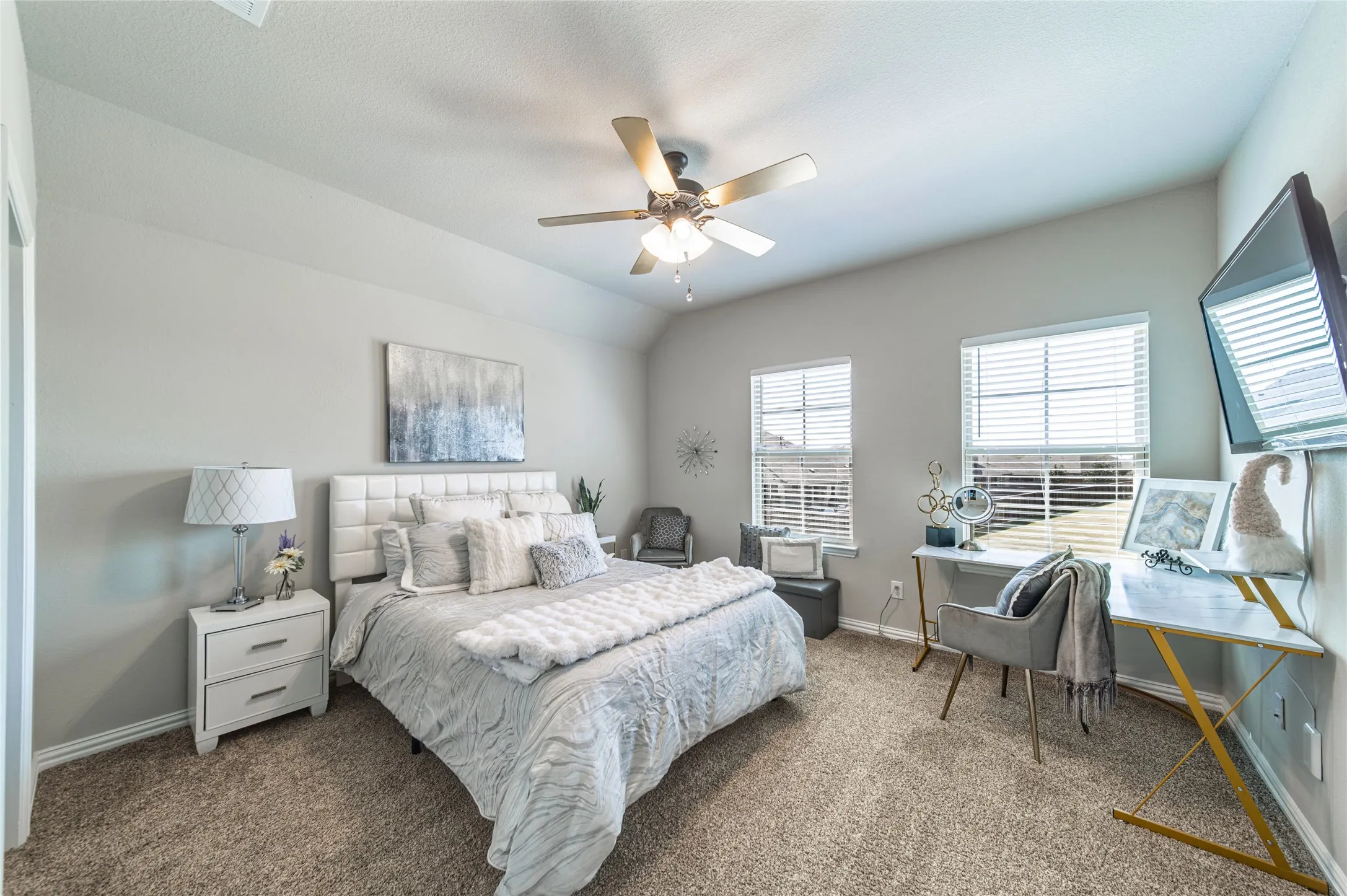 Single Family Residence For Sale in Kaufman County , 2109 Swanmore Way, Forney, Texas 75126, 4 Bedroom, 3 Bathroom, 2 Garage spaces, 3,333 Sqft, built in 2020, mls#21339689, Real Estate Agent in Forney, Homes For Sale in Kaufman county, Homes For Sale in Forney, Realtor in Forney Texas, Real Estate Brokerage Independent Realty Texas, Luminita Cordes Realtor