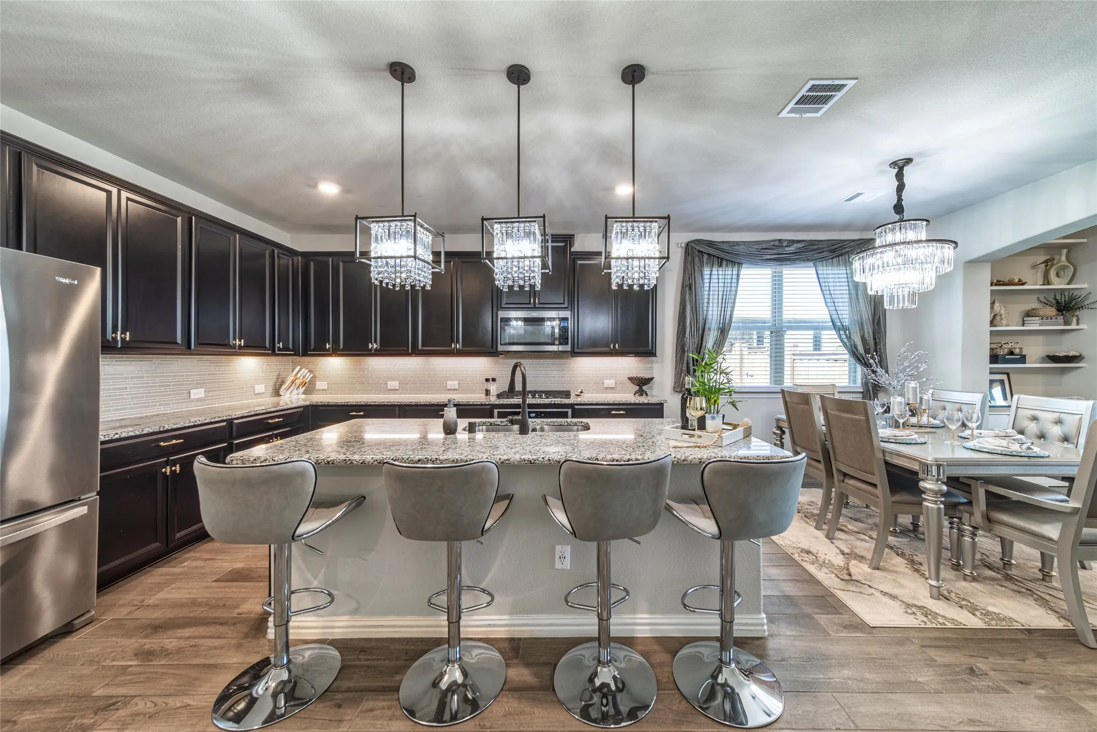 Single Family Residence For Sale in Kaufman County , 2109 Swanmore Way, Forney, Texas 75126, 4 Bedroom, 3 Bathroom, 2 Garage spaces, 3,333 Sqft, built in 2020, mls#21339689, Real Estate Agent in Forney, Homes For Sale in Kaufman county, Homes For Sale in Forney, Realtor in Forney Texas, Real Estate Brokerage Independent Realty Texas, Luminita Cordes Realtor