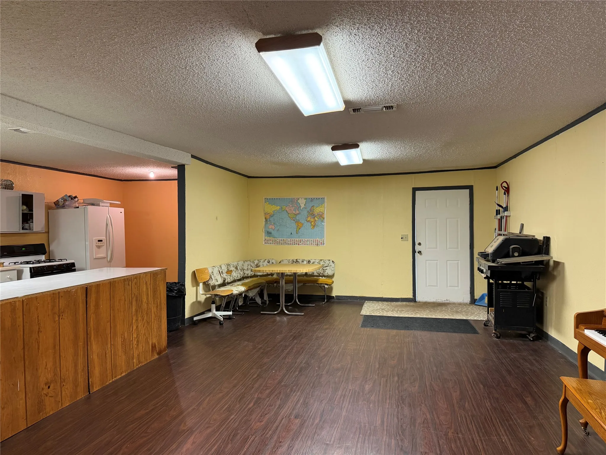 Business For Sale in Taylor County , 2302 Old Anson Road, Abilene, Texas 79603, 0, 0, Garage spaces, 0 Sqft, built in 1960, mls#21339721, Real Estate Agent in Abilene, Homes For Sale in Taylor county, Homes For Sale in Abilene, Realtor in Abilene Texas, Real Estate Brokerage Independent Realty Texas, Luminita Cordes Realtor