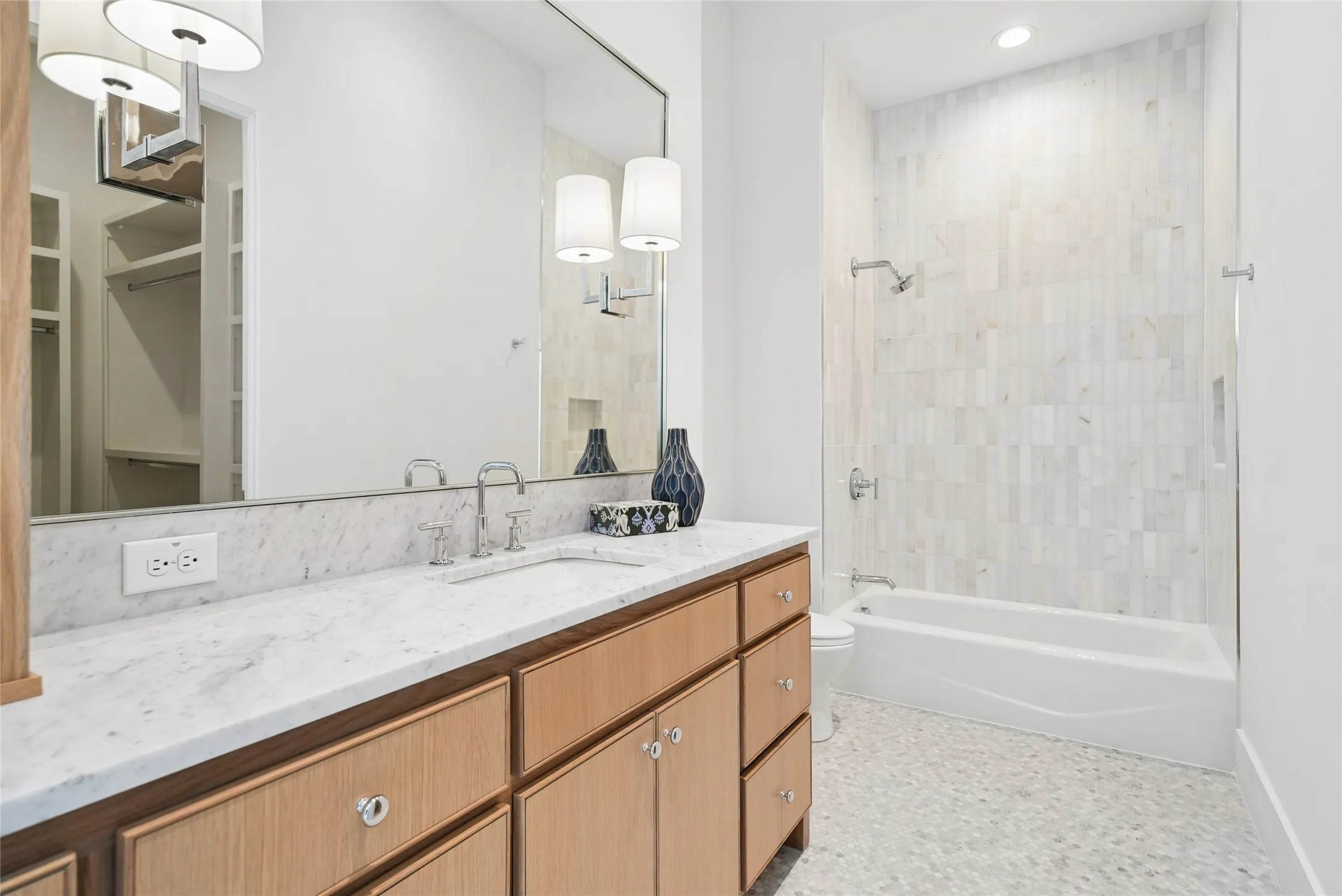 Single Family Residence For Sale in Dallas County , 6923 Robin Road, Dallas, Texas 75209, 4 Bedroom, 6 Bathroom, 3 Garage spaces, 5,597 Sqft, built in 2026, mls#21326950, Real Estate Agent in Dallas, Homes For Sale in Dallas county, Homes For Sale in Dallas, Realtor in Dallas Texas, Real Estate Brokerage Independent Realty Texas, Luminita Cordes Realtor
