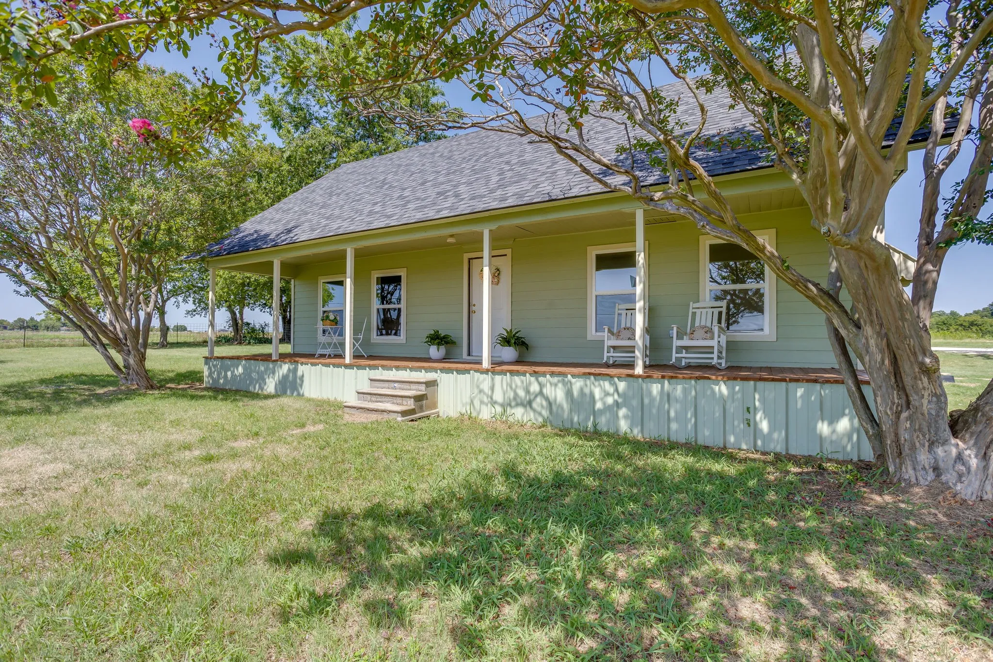 Single Family Residence For Sale in Johnson County , 5641 County Road 313a, Alvarado, Texas 76009, 3 Bedroom, 1 Bathroom, 2 Garage spaces, 1,267 Sqft, built in 1965, mls#21339673, Real Estate Agent in Alvarado, Homes For Sale in Johnson county, Homes For Sale in Alvarado, Realtor in Alvarado Texas, Real Estate Brokerage Independent Realty Texas, Luminita Cordes Realtor