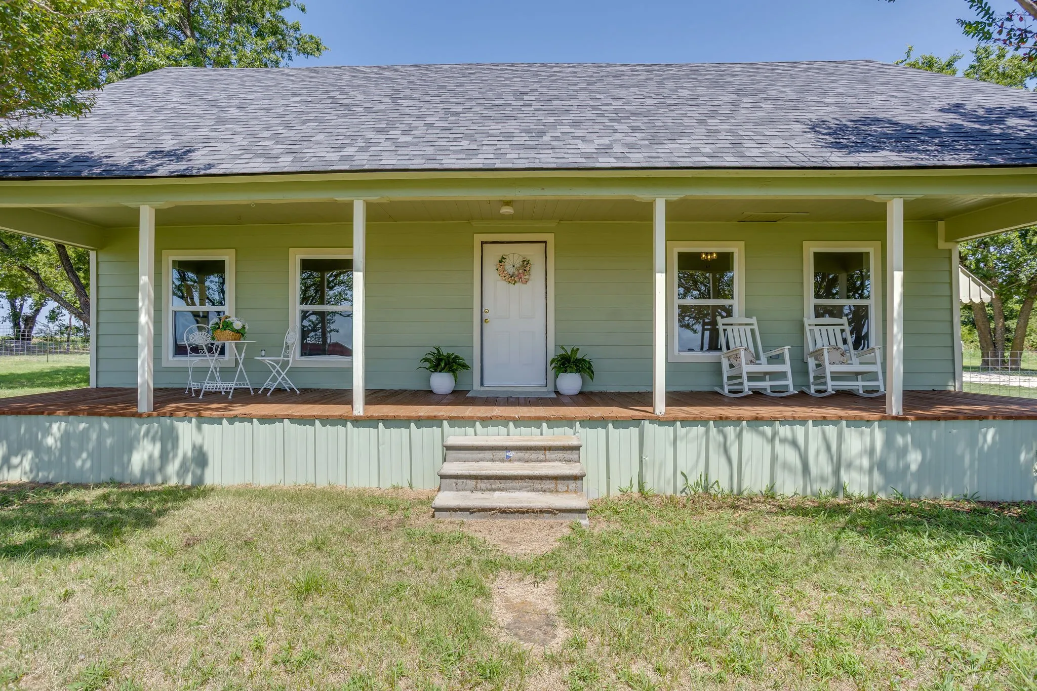 Single Family Residence For Sale in Johnson County , 5641 County Road 313a, Alvarado, Texas 76009, 3 Bedroom, 1 Bathroom, 2 Garage spaces, 1,267 Sqft, built in 1965, mls#21339673, Real Estate Agent in Alvarado, Homes For Sale in Johnson county, Homes For Sale in Alvarado, Realtor in Alvarado Texas, Real Estate Brokerage Independent Realty Texas, Luminita Cordes Realtor