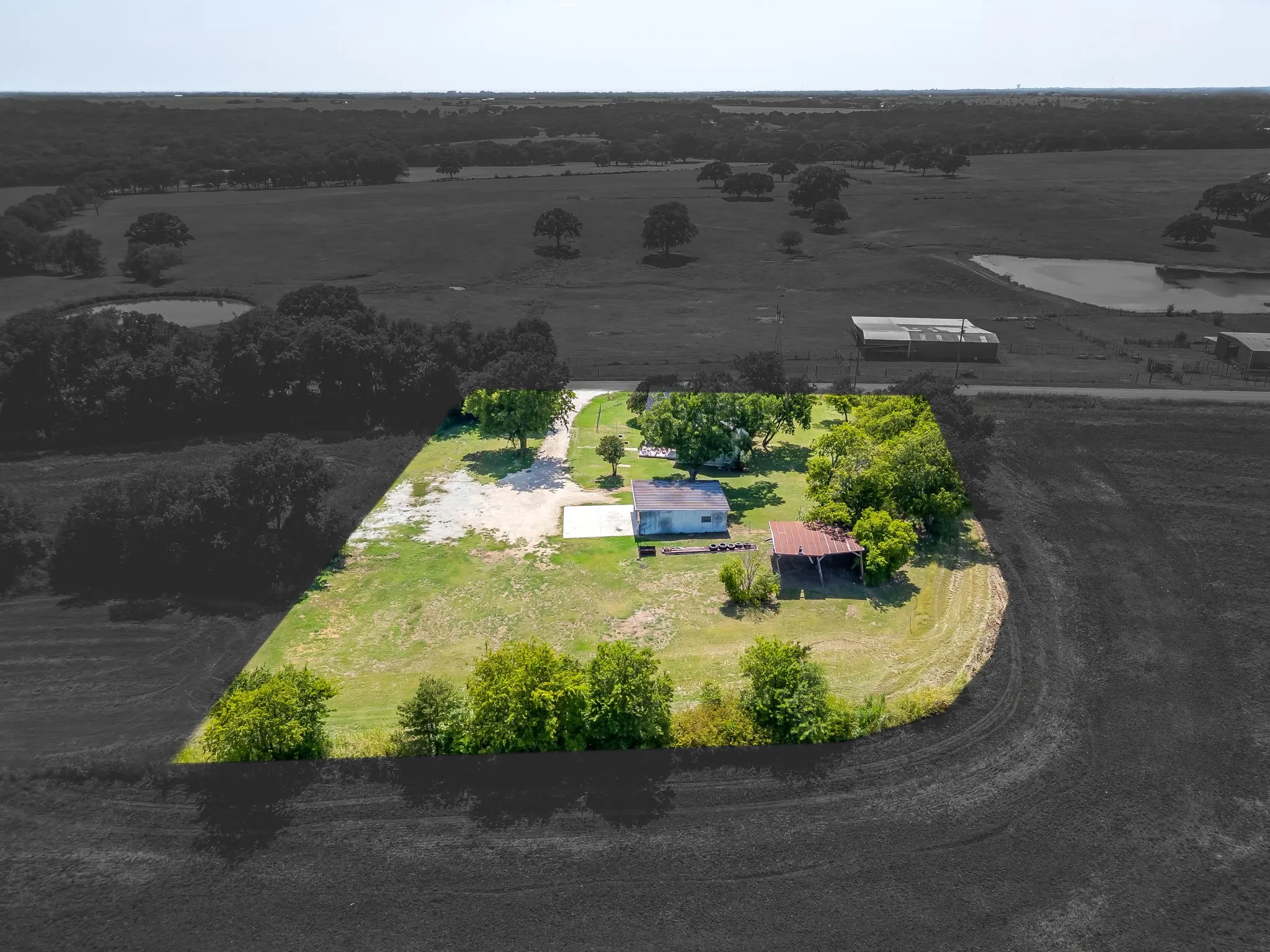 Single Family Residence For Sale in Johnson County , 5641 County Road 313a, Alvarado, Texas 76009, 3 Bedroom, 1 Bathroom, 2 Garage spaces, 1,267 Sqft, built in 1965, mls#21339673, Real Estate Agent in Alvarado, Homes For Sale in Johnson county, Homes For Sale in Alvarado, Realtor in Alvarado Texas, Real Estate Brokerage Independent Realty Texas, Luminita Cordes Realtor