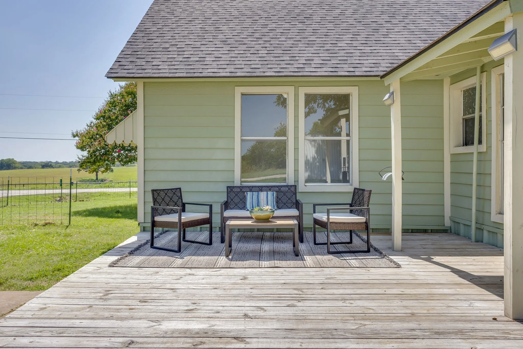 Single Family Residence For Sale in Johnson County , 5641 County Road 313a, Alvarado, Texas 76009, 3 Bedroom, 1 Bathroom, 2 Garage spaces, 1,267 Sqft, built in 1965, mls#21339673, Real Estate Agent in Alvarado, Homes For Sale in Johnson county, Homes For Sale in Alvarado, Realtor in Alvarado Texas, Real Estate Brokerage Independent Realty Texas, Luminita Cordes Realtor