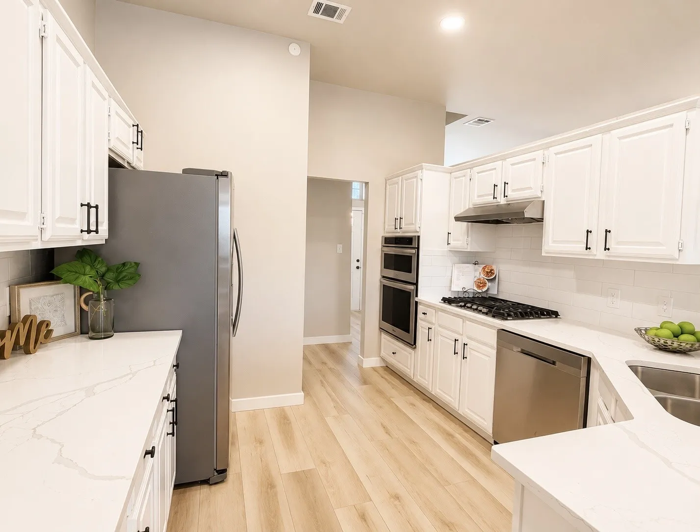 Single Family Residence For Sale in Dallas County , 3418 Key West Drive, Rowlett, Texas 75088, 3 Bedroom, 2 Bathroom, 2 Garage spaces, 1,701 Sqft, built in 1992, mls#21339022, Real Estate Agent in Rowlett, Homes For Sale in Dallas county, Homes For Sale in Rowlett, Realtor in Rowlett Texas, Real Estate Brokerage Independent Realty Texas, Luminita Cordes Realtor