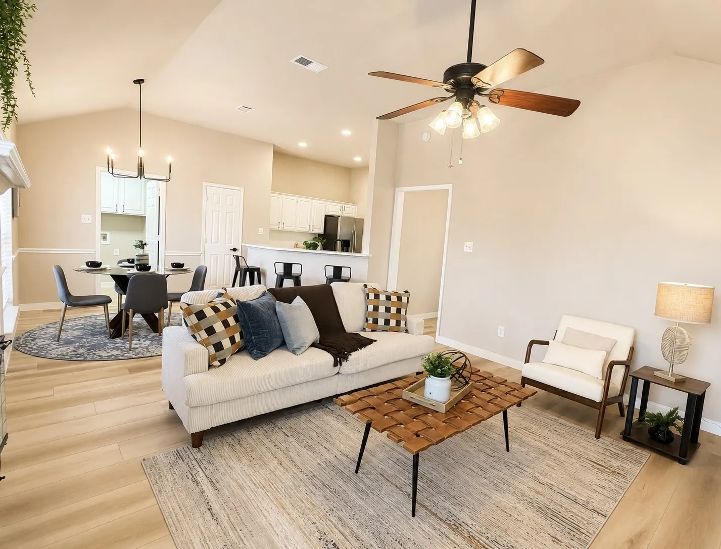 Single Family Residence For Sale in Dallas County , 3418 Key West Drive, Rowlett, Texas 75088, 3 Bedroom, 2 Bathroom, 2 Garage spaces, 1,701 Sqft, built in 1992, mls#21339022, Real Estate Agent in Rowlett, Homes For Sale in Dallas county, Homes For Sale in Rowlett, Realtor in Rowlett Texas, Real Estate Brokerage Independent Realty Texas, Luminita Cordes Realtor
