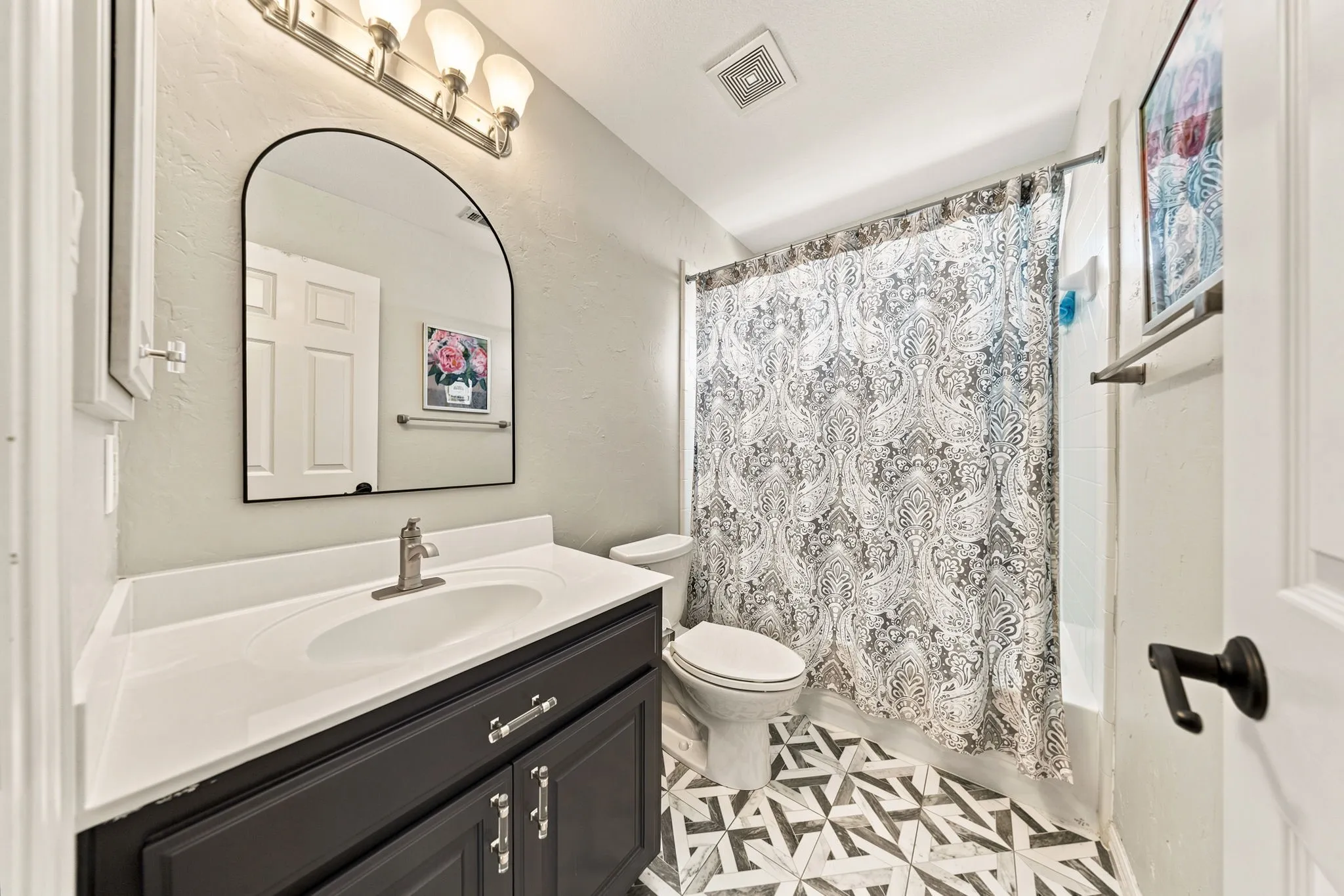 Single Family Residence For Sale in Collin County , 10624 Star Meadow Drive, Frisco, Texas 75033, 4 Bedroom, 4 Bathroom, 3 Garage spaces, 4,872 Sqft, built in 2001, mls#21336770, Real Estate Agent in Frisco, Homes For Sale in Collin county, Homes For Sale in Frisco, Realtor in Frisco Texas, Real Estate Brokerage Independent Realty Texas, Luminita Cordes Realtor