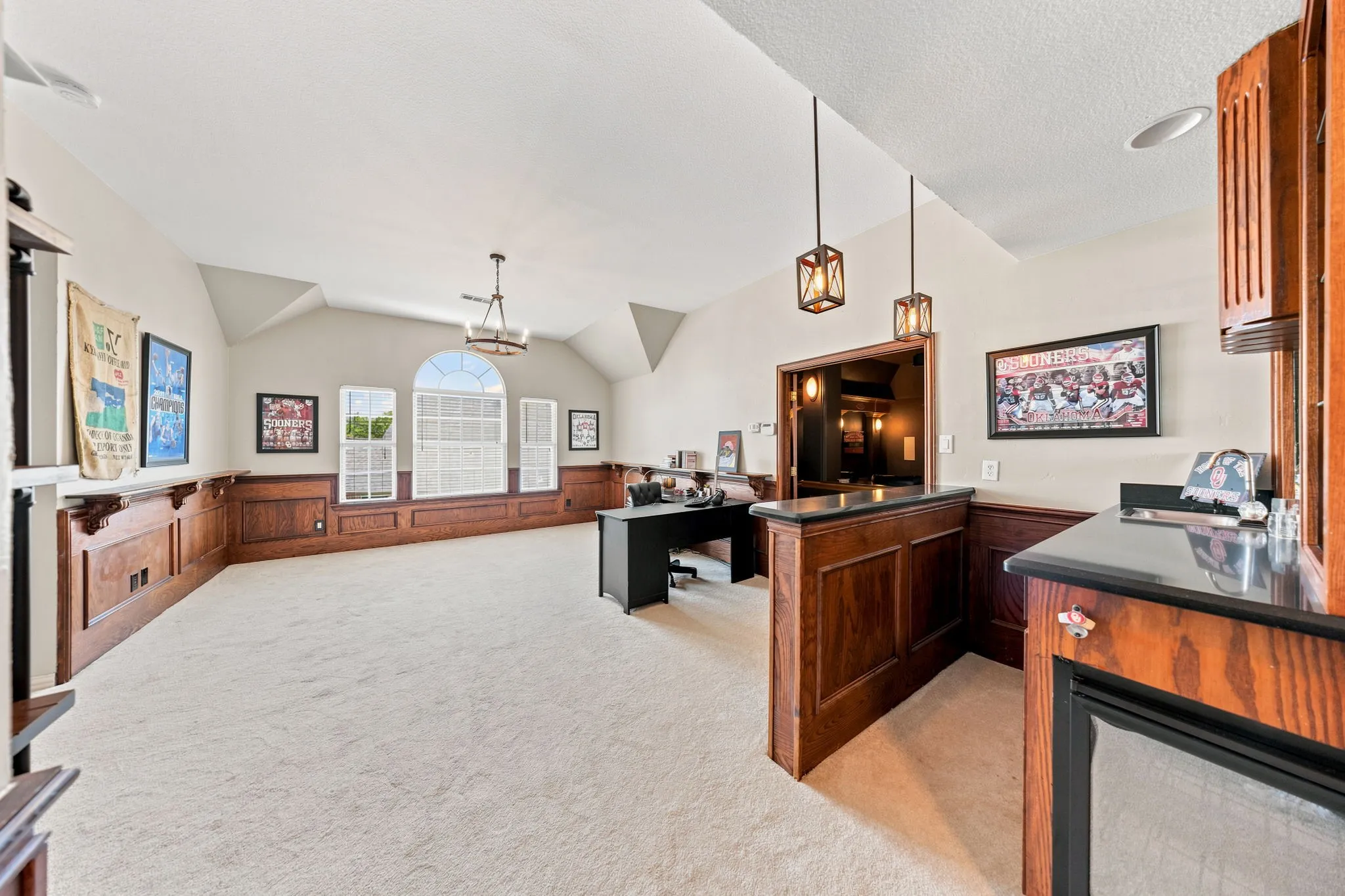 Single Family Residence For Sale in Collin County , 10624 Star Meadow Drive, Frisco, Texas 75033, 4 Bedroom, 4 Bathroom, 3 Garage spaces, 4,872 Sqft, built in 2001, mls#21336770, Real Estate Agent in Frisco, Homes For Sale in Collin county, Homes For Sale in Frisco, Realtor in Frisco Texas, Real Estate Brokerage Independent Realty Texas, Luminita Cordes Realtor