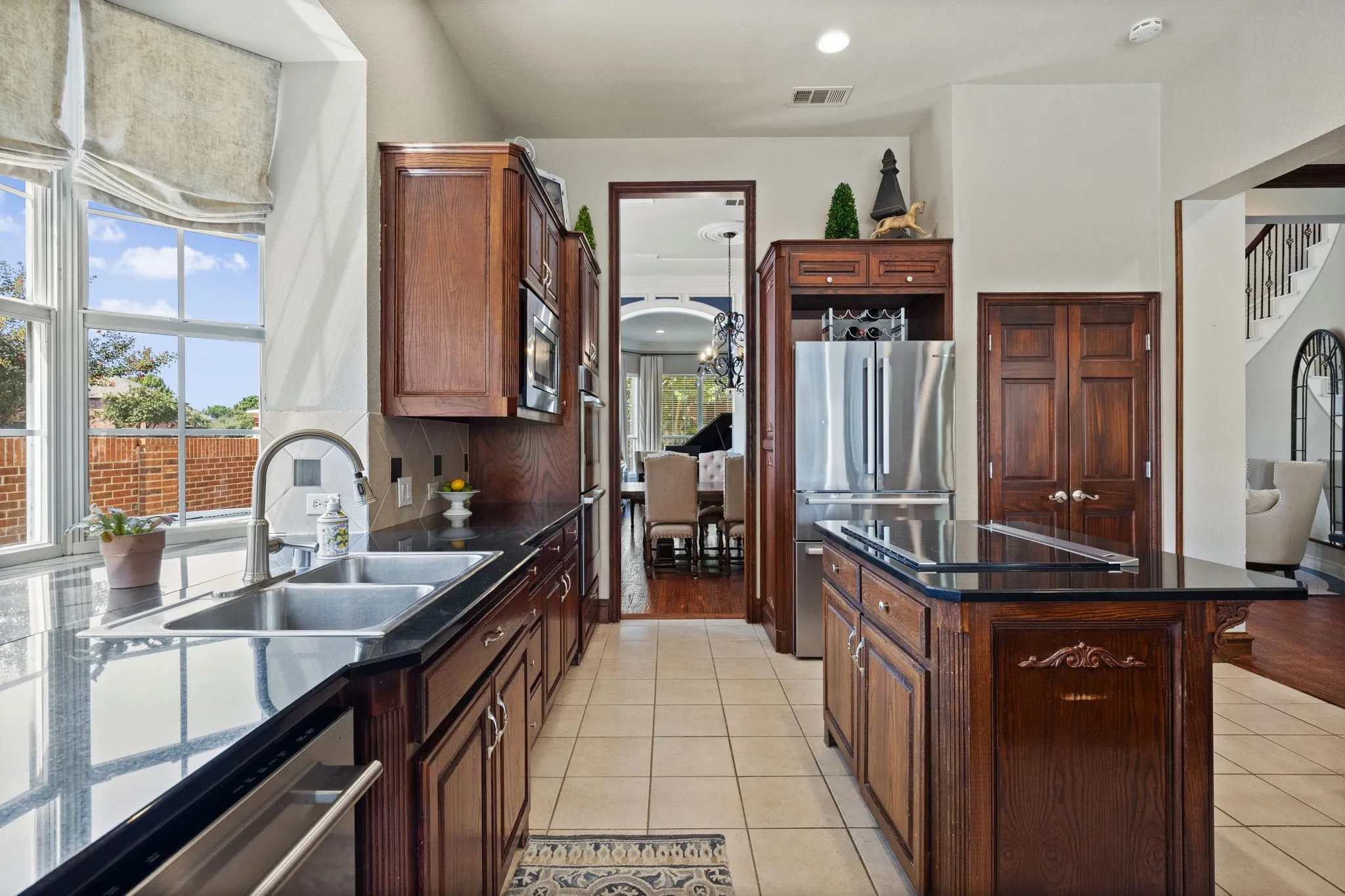 Single Family Residence For Sale in Collin County , 10624 Star Meadow Drive, Frisco, Texas 75033, 4 Bedroom, 4 Bathroom, 3 Garage spaces, 4,872 Sqft, built in 2001, mls#21336770, Real Estate Agent in Frisco, Homes For Sale in Collin county, Homes For Sale in Frisco, Realtor in Frisco Texas, Real Estate Brokerage Independent Realty Texas, Luminita Cordes Realtor