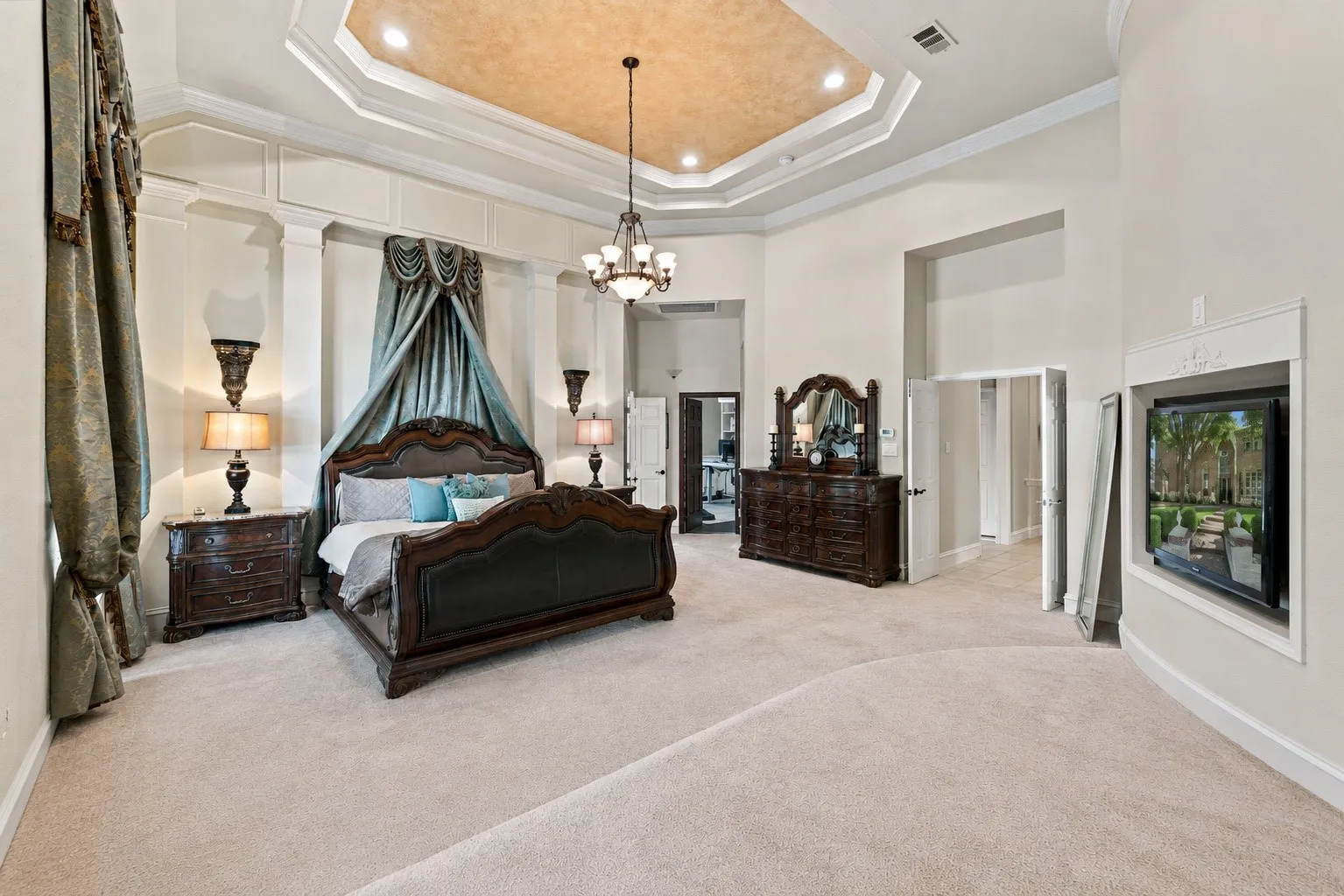 Single Family Residence For Sale in Collin County , 10624 Star Meadow Drive, Frisco, Texas 75033, 4 Bedroom, 4 Bathroom, 3 Garage spaces, 4,872 Sqft, built in 2001, mls#21336770, Real Estate Agent in Frisco, Homes For Sale in Collin county, Homes For Sale in Frisco, Realtor in Frisco Texas, Real Estate Brokerage Independent Realty Texas, Luminita Cordes Realtor