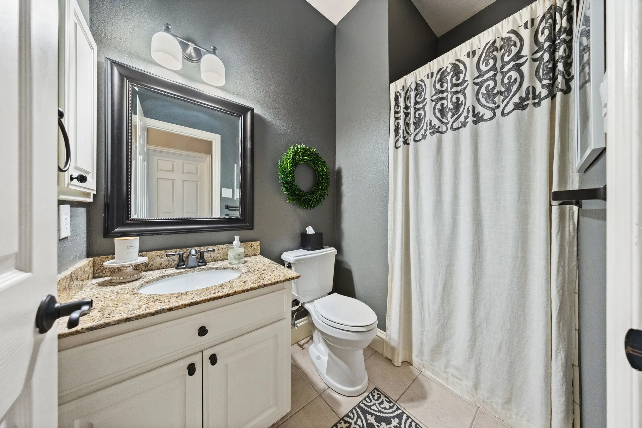 Single Family Residence For Sale in Collin County , 10624 Star Meadow Drive, Frisco, Texas 75033, 4 Bedroom, 4 Bathroom, 3 Garage spaces, 4,872 Sqft, built in 2001, mls#21336770, Real Estate Agent in Frisco, Homes For Sale in Collin county, Homes For Sale in Frisco, Realtor in Frisco Texas, Real Estate Brokerage Independent Realty Texas, Luminita Cordes Realtor