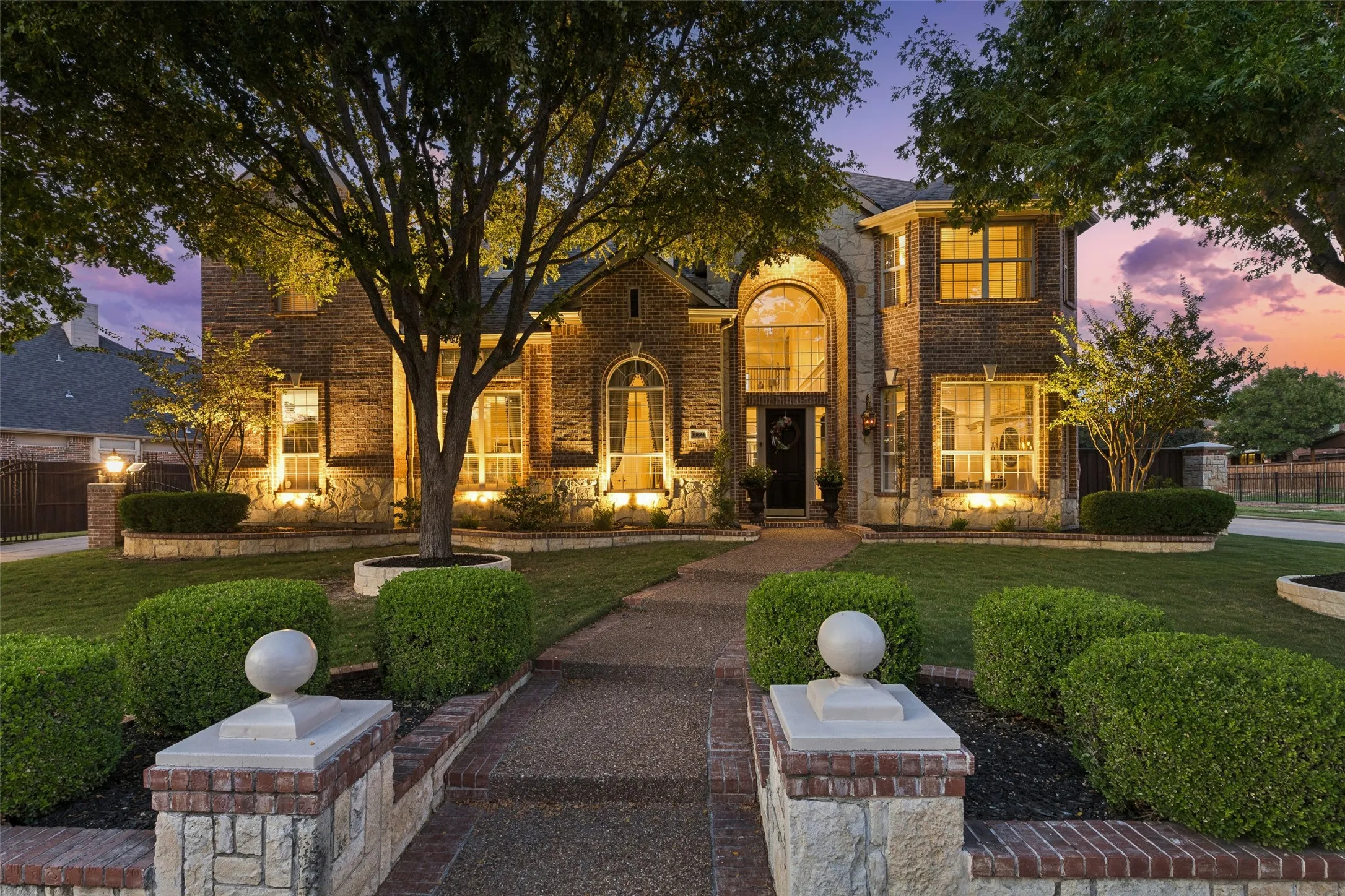 Single Family Residence For Sale in Collin County , 10624 Star Meadow Drive, Frisco, Texas 75033, 4 Bedroom, 4 Bathroom, 3 Garage spaces, 4,872 Sqft, built in 2001, mls#21336770, Real Estate Agent in Frisco, Homes For Sale in Collin county, Homes For Sale in Frisco, Realtor in Frisco Texas, Real Estate Brokerage Independent Realty Texas, Luminita Cordes Realtor