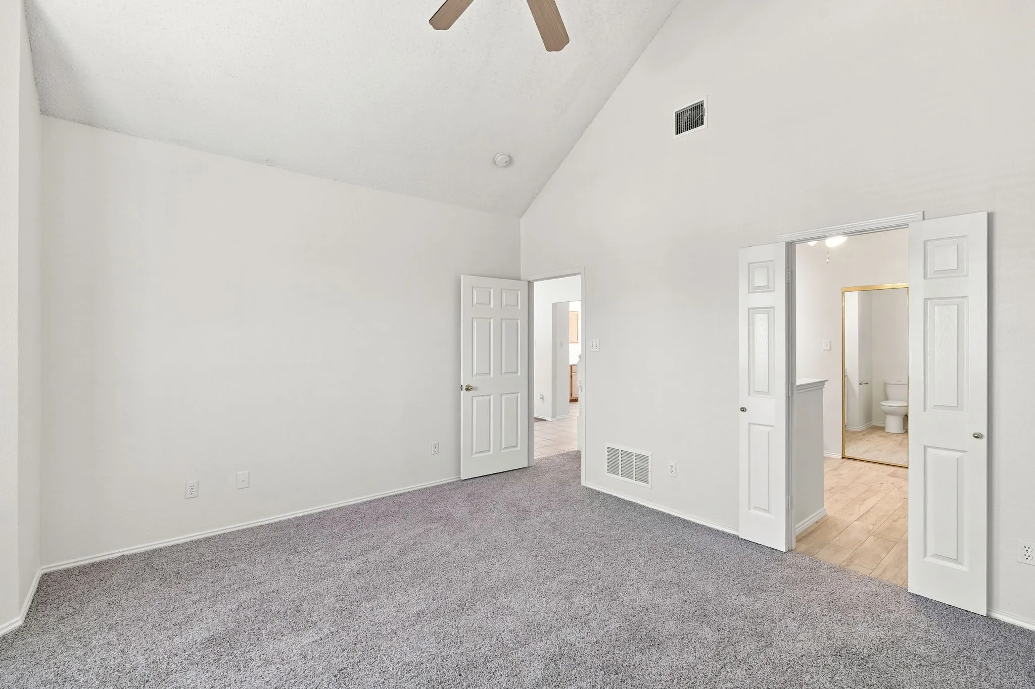 Single Family Residence For Rent in Dallas County , 1813 Pendleton Road, Rowlett, Texas 75089, 3 Bedroom, 3 Bathroom, 2 Garage spaces, 2,078 Sqft, built in 1994, mls#21339745, Real Estate Agent in Rowlett, Homes For Rent in Dallas county, Homes For Rent in Rowlett, Realtor in Rowlett Texas, Real Estate Brokerage Independent Realty Texas, Luminita Cordes Realtor