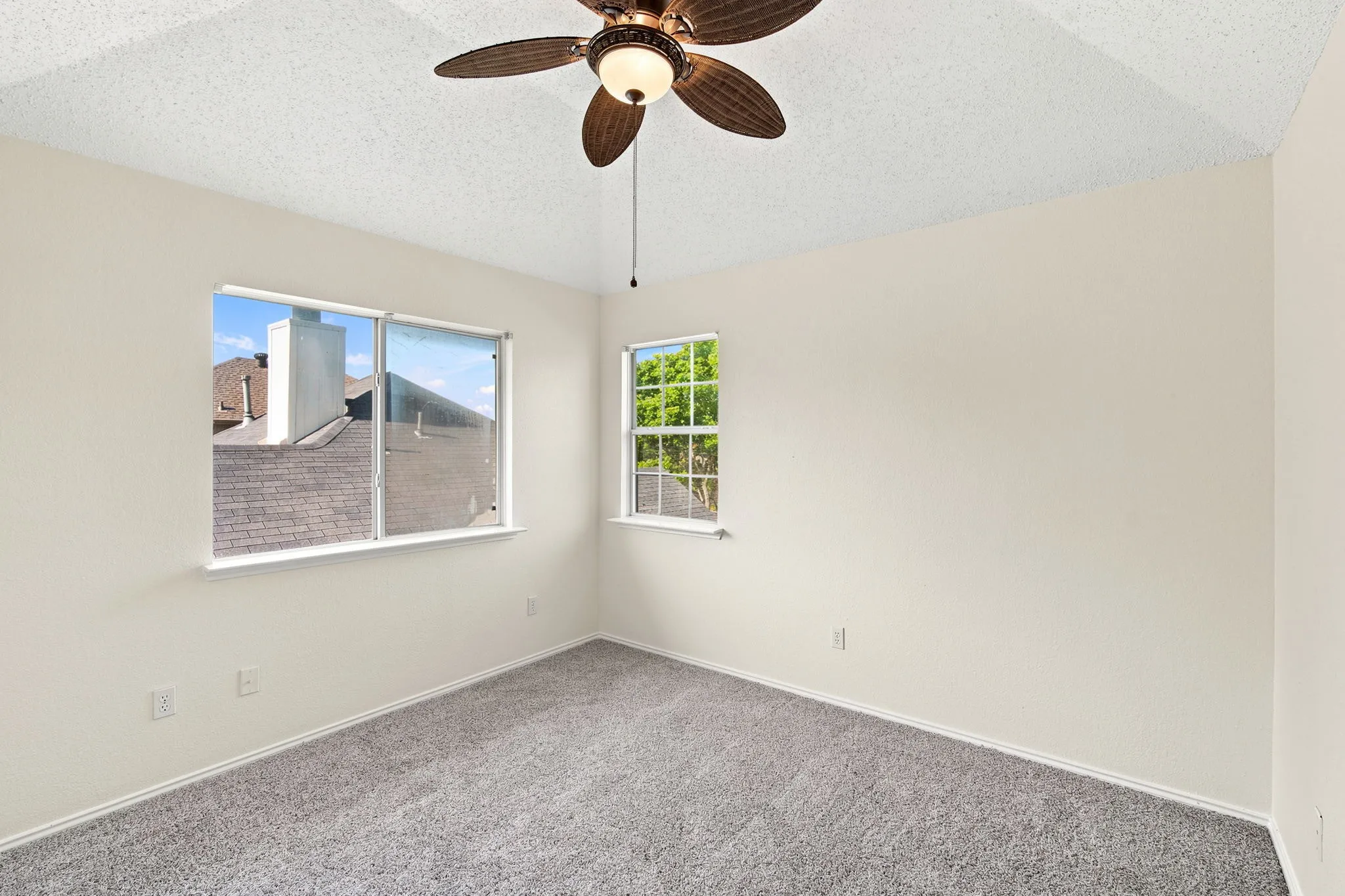 Single Family Residence For Rent in Dallas County , 1813 Pendleton Road, Rowlett, Texas 75089, 3 Bedroom, 3 Bathroom, 2 Garage spaces, 2,078 Sqft, built in 1994, mls#21339745, Real Estate Agent in Rowlett, Homes For Rent in Dallas county, Homes For Rent in Rowlett, Realtor in Rowlett Texas, Real Estate Brokerage Independent Realty Texas, Luminita Cordes Realtor