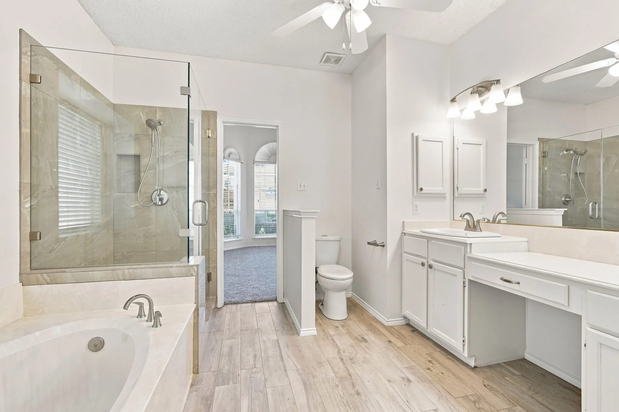 Single Family Residence For Rent in Dallas County , 1813 Pendleton Road, Rowlett, Texas 75089, 3 Bedroom, 3 Bathroom, 2 Garage spaces, 2,078 Sqft, built in 1994, mls#21339745, Real Estate Agent in Rowlett, Homes For Rent in Dallas county, Homes For Rent in Rowlett, Realtor in Rowlett Texas, Real Estate Brokerage Independent Realty Texas, Luminita Cordes Realtor
