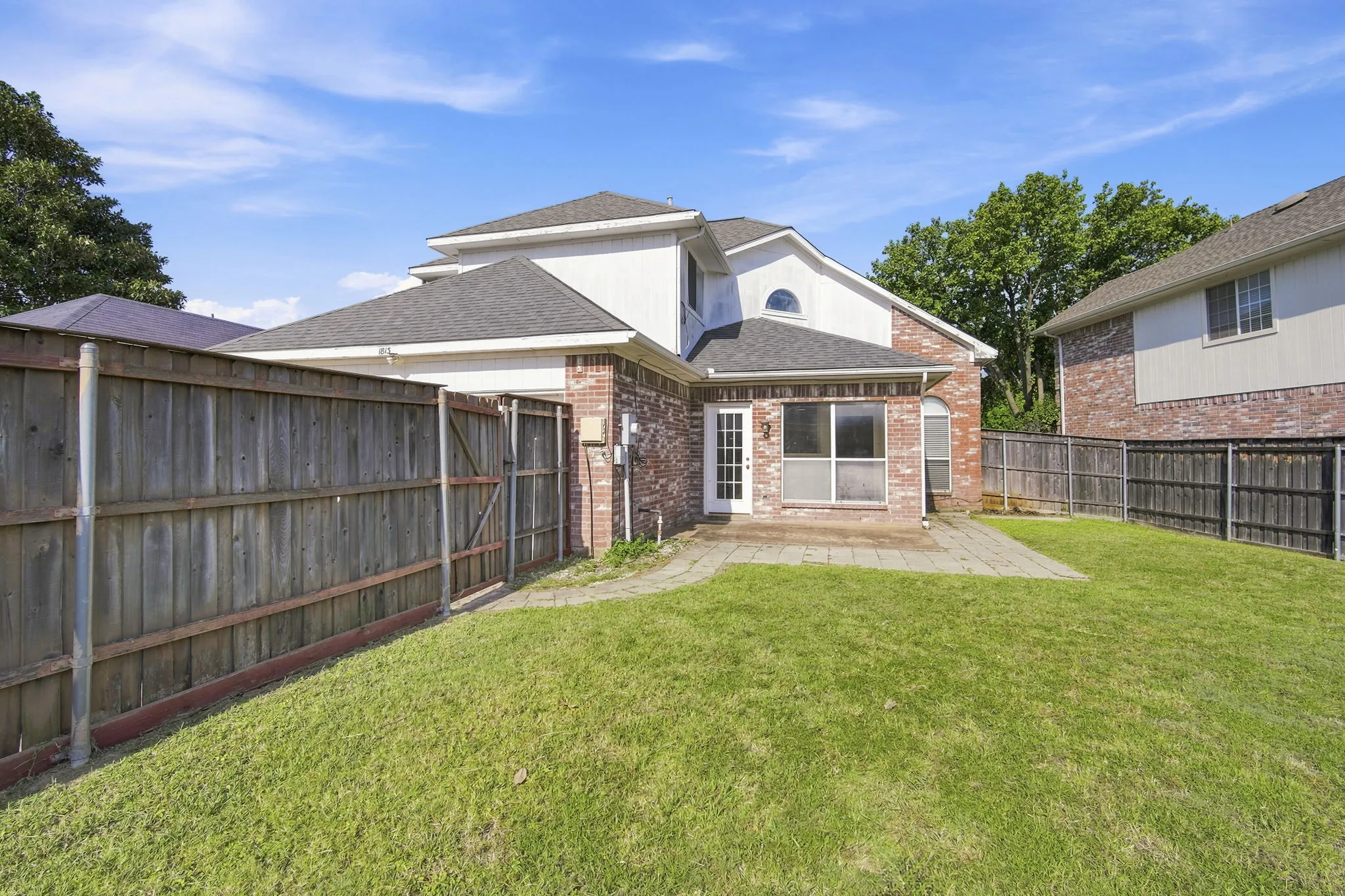 Single Family Residence For Rent in Dallas County , 1813 Pendleton Road, Rowlett, Texas 75089, 3 Bedroom, 3 Bathroom, 2 Garage spaces, 2,078 Sqft, built in 1994, mls#21339745, Real Estate Agent in Rowlett, Homes For Rent in Dallas county, Homes For Rent in Rowlett, Realtor in Rowlett Texas, Real Estate Brokerage Independent Realty Texas, Luminita Cordes Realtor