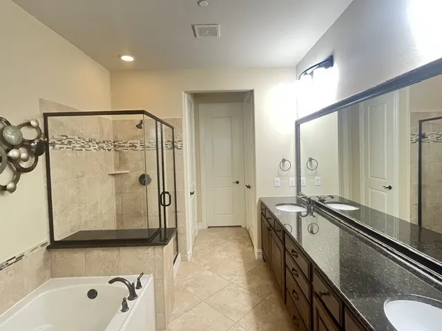 Townhouse For Rent in Collin County , 4709 Bayview Drive, Plano, Texas 75093, 4 Bedroom, 3 Bathroom, 2 Garage spaces, 2,316 Sqft, built in 2012, mls#21339750, Real Estate Agent in Plano, Homes For Rent in Collin county, Homes For Rent in Plano, Realtor in Plano Texas, Real Estate Brokerage Independent Realty Texas, Luminita Cordes Realtor