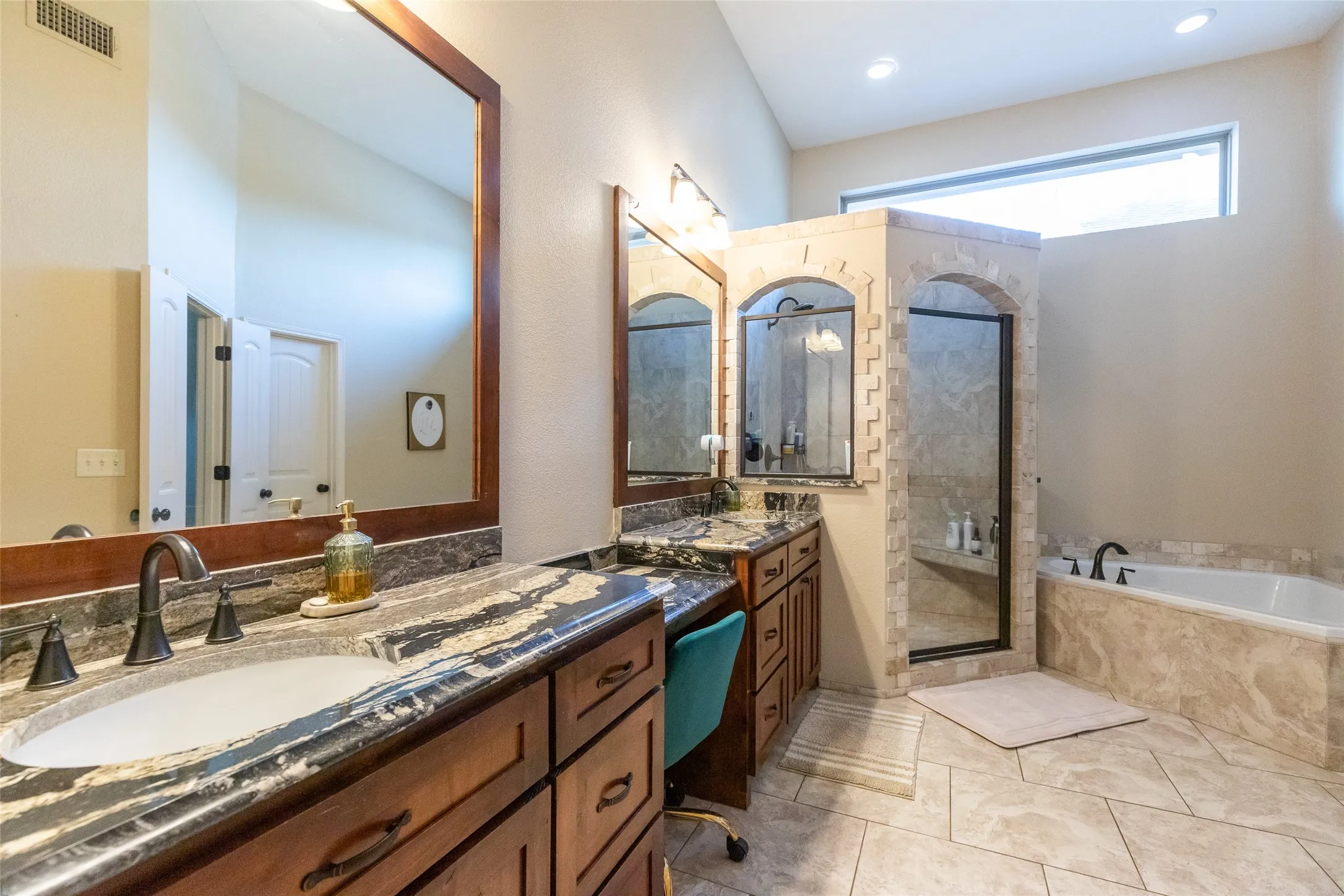 Single Family Residence For Sale in Taylor County , 157 Coates Avenue, Tuscola, Texas 79562, 4 Bedroom, 2 Bathroom, 6 Garage spaces, 2,233 Sqft, built in 2012, mls#21339273, Real Estate Agent in Tuscola, Homes For Sale in Taylor county, Homes For Sale in Tuscola, Realtor in Tuscola Texas, Real Estate Brokerage Independent Realty Texas, Luminita Cordes Realtor