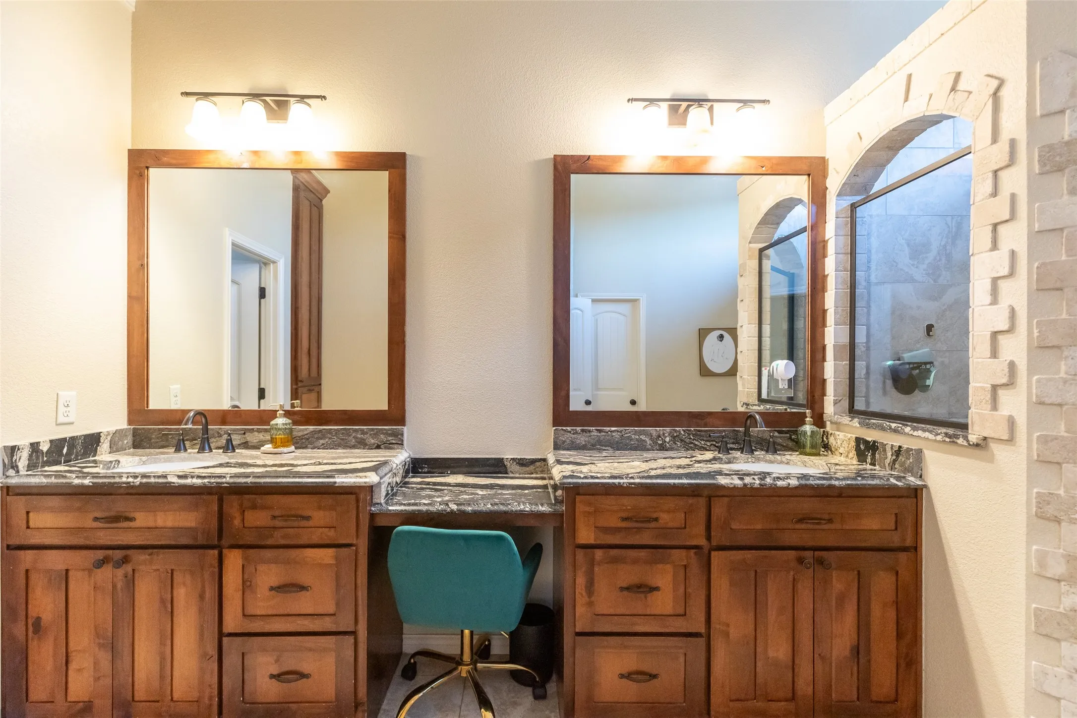 Single Family Residence For Sale in Taylor County , 157 Coates Avenue, Tuscola, Texas 79562, 4 Bedroom, 2 Bathroom, 6 Garage spaces, 2,233 Sqft, built in 2012, mls#21339273, Real Estate Agent in Tuscola, Homes For Sale in Taylor county, Homes For Sale in Tuscola, Realtor in Tuscola Texas, Real Estate Brokerage Independent Realty Texas, Luminita Cordes Realtor