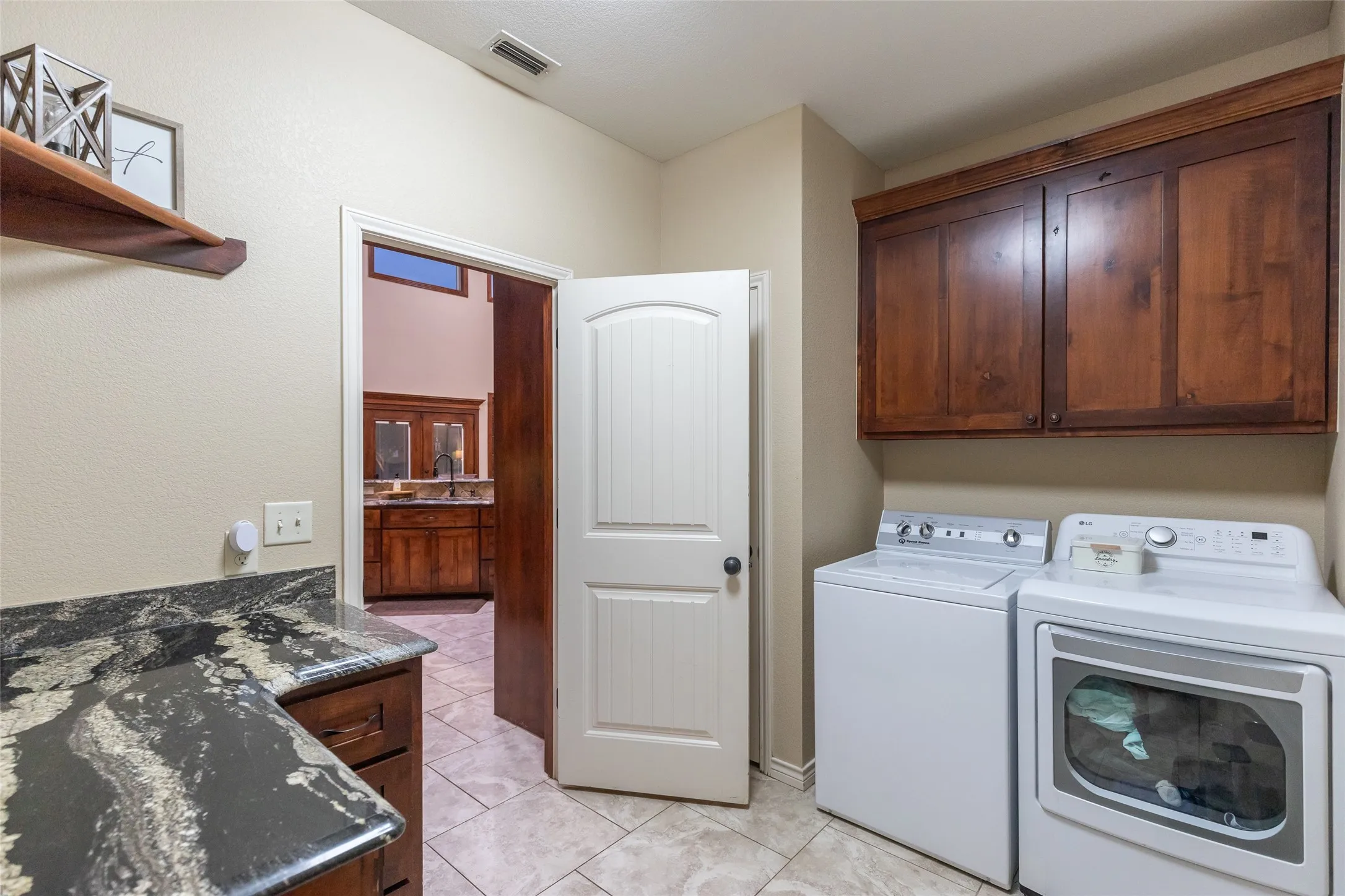 Single Family Residence For Sale in Taylor County , 157 Coates Avenue, Tuscola, Texas 79562, 4 Bedroom, 2 Bathroom, 6 Garage spaces, 2,233 Sqft, built in 2012, mls#21339273, Real Estate Agent in Tuscola, Homes For Sale in Taylor county, Homes For Sale in Tuscola, Realtor in Tuscola Texas, Real Estate Brokerage Independent Realty Texas, Luminita Cordes Realtor