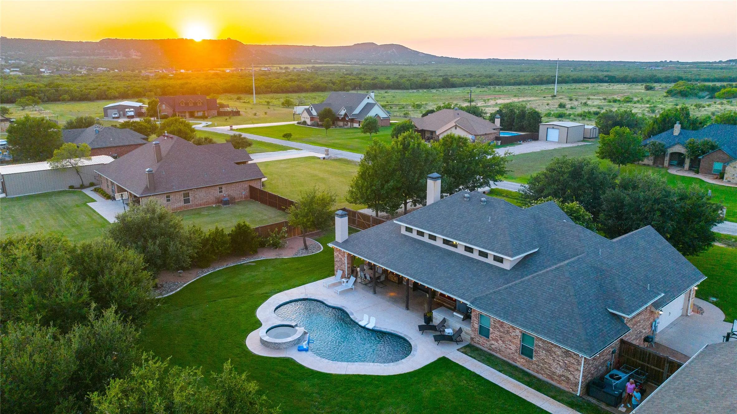 Single Family Residence For Sale in Taylor County , 157 Coates Avenue, Tuscola, Texas 79562, 4 Bedroom, 2 Bathroom, 6 Garage spaces, 2,233 Sqft, built in 2012, mls#21339273, Real Estate Agent in Tuscola, Homes For Sale in Taylor county, Homes For Sale in Tuscola, Realtor in Tuscola Texas, Real Estate Brokerage Independent Realty Texas, Luminita Cordes Realtor